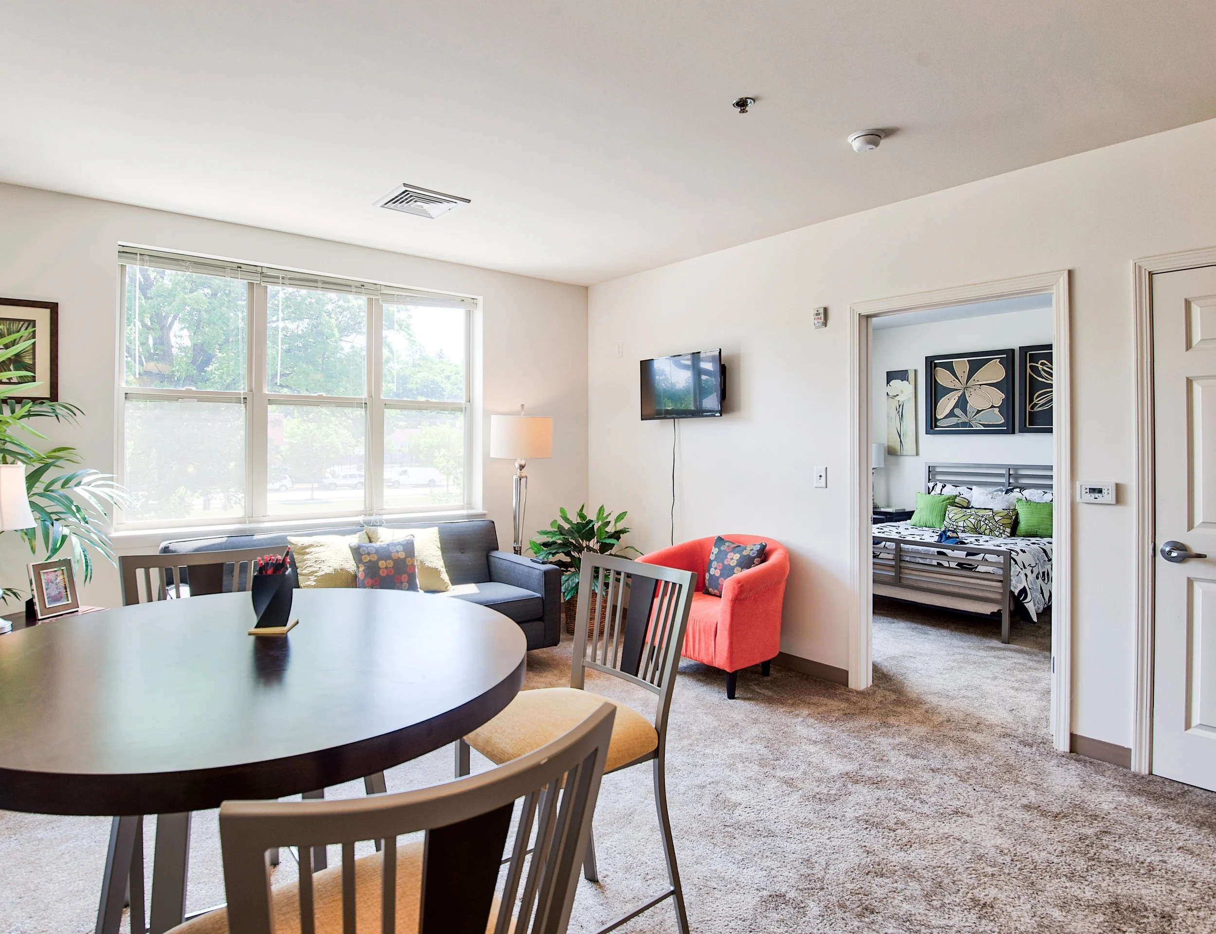 Welcome to Oak Hill Apartments — Oak Hill Apartments