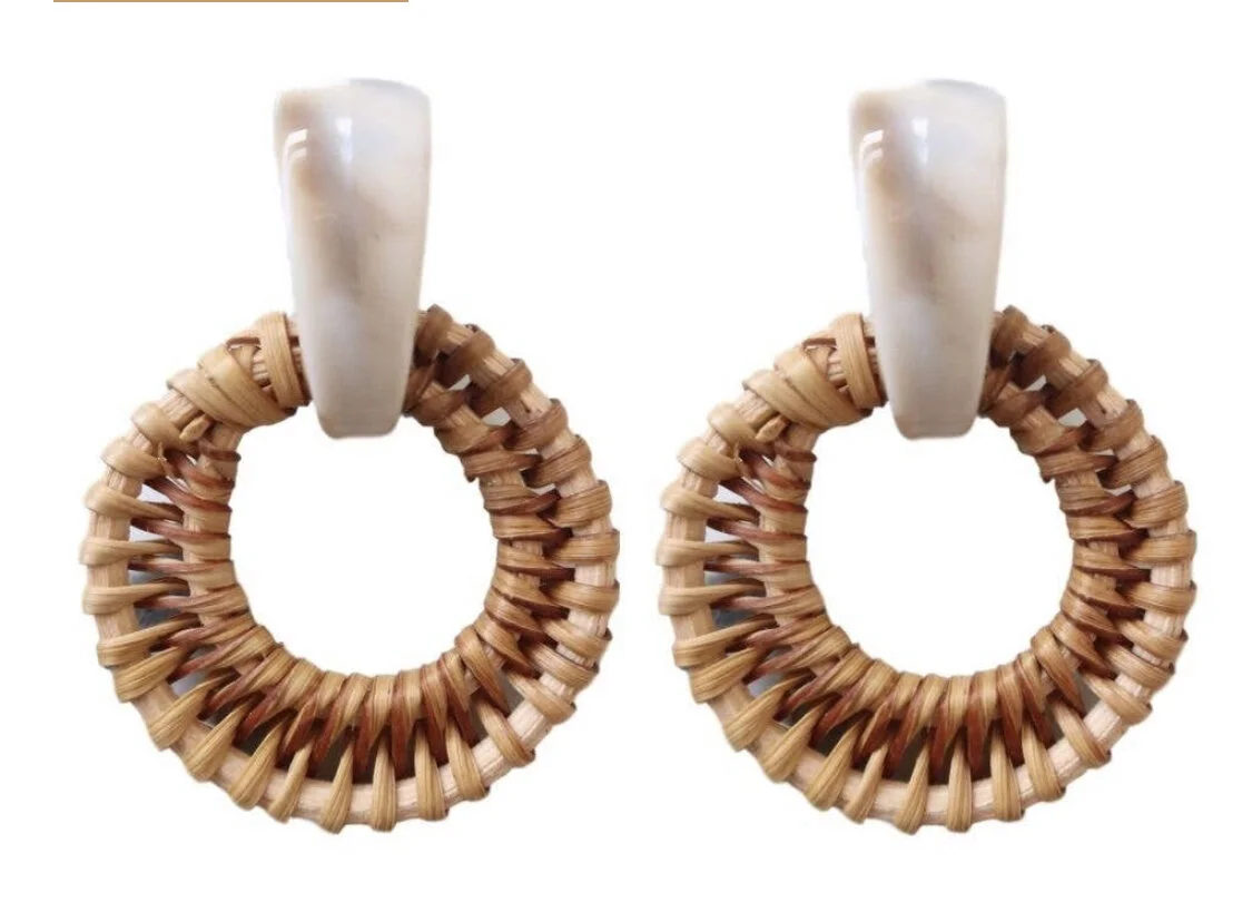 Creme Bali Button Studs