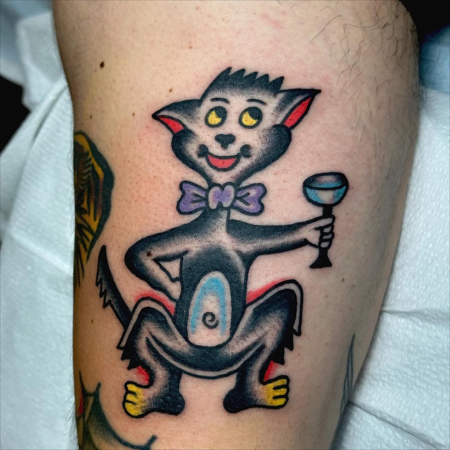 Cat with da cup @riversidetattootn