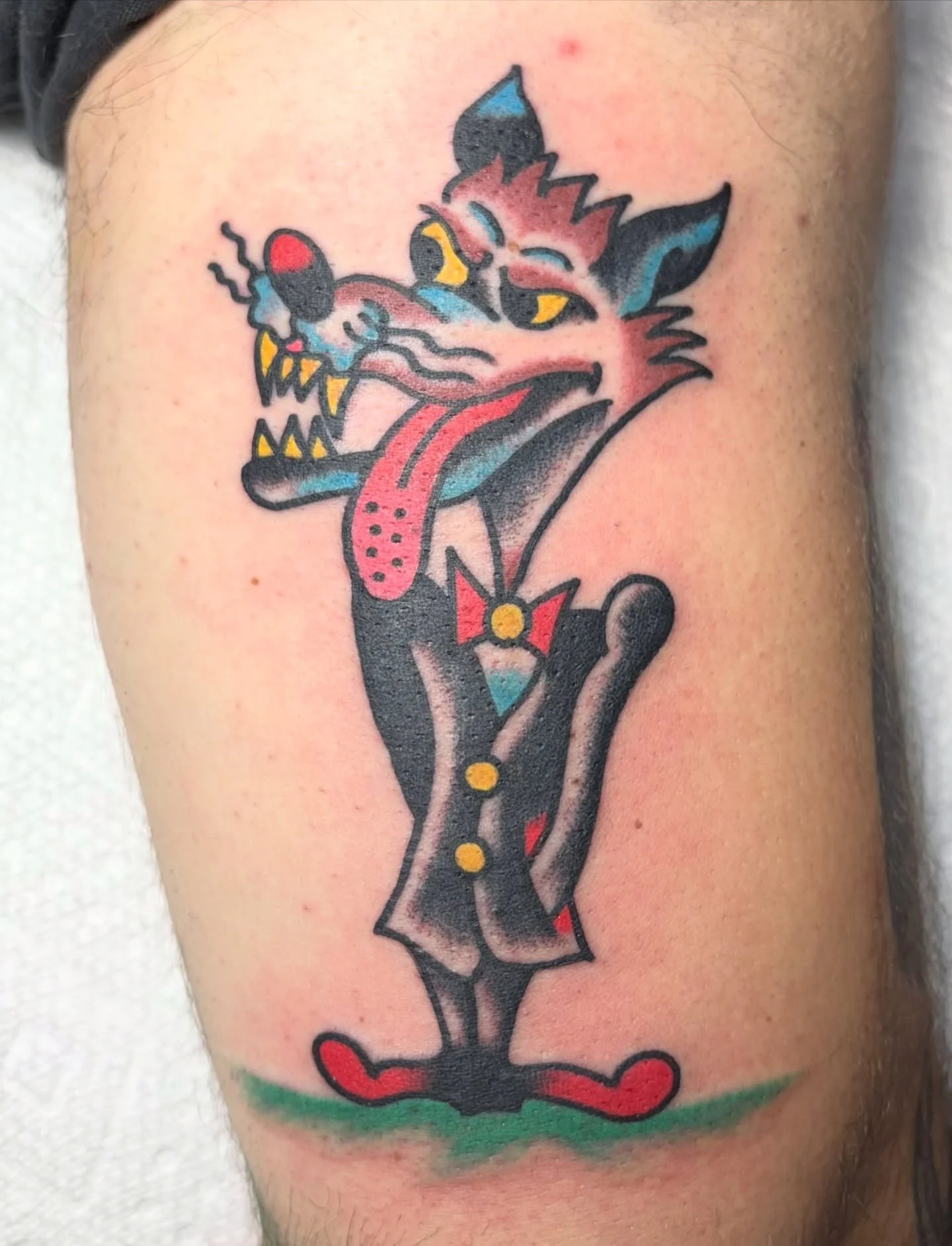 Stoked to tattoo this one from my flash! Tex Avery wolves are such an iconic design in tattooing and one of my favorites! Flash or custom always welcome. Just message me to set up that next appointment~