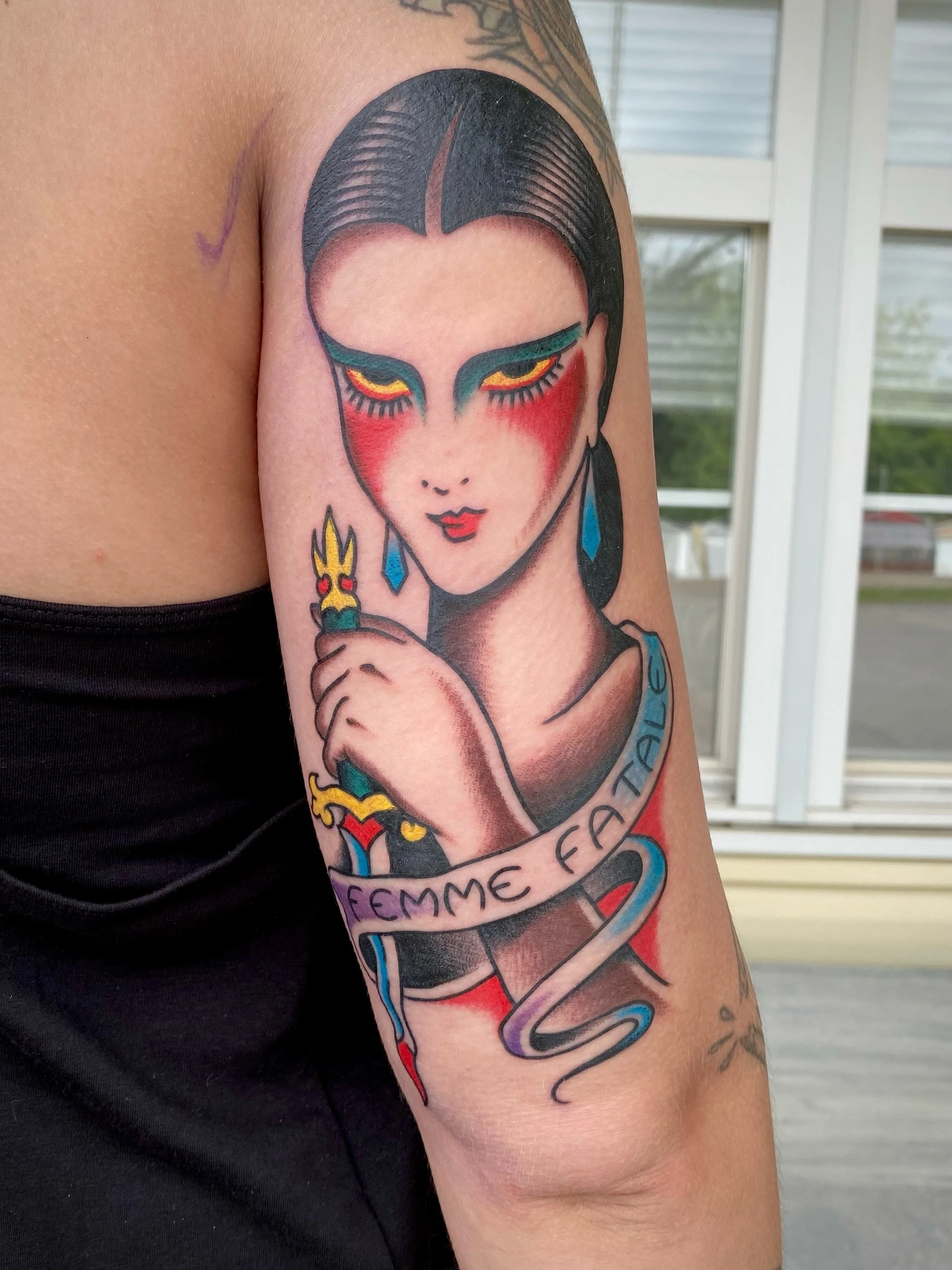 How to get your new favorite tattoo?
👉 pick flash 
How to get the best deal?
👉 pick flash 
How to make my day?
👉 pick flash 
@riversidetattooclub 

TEXT 865-370-5420 
to book now!