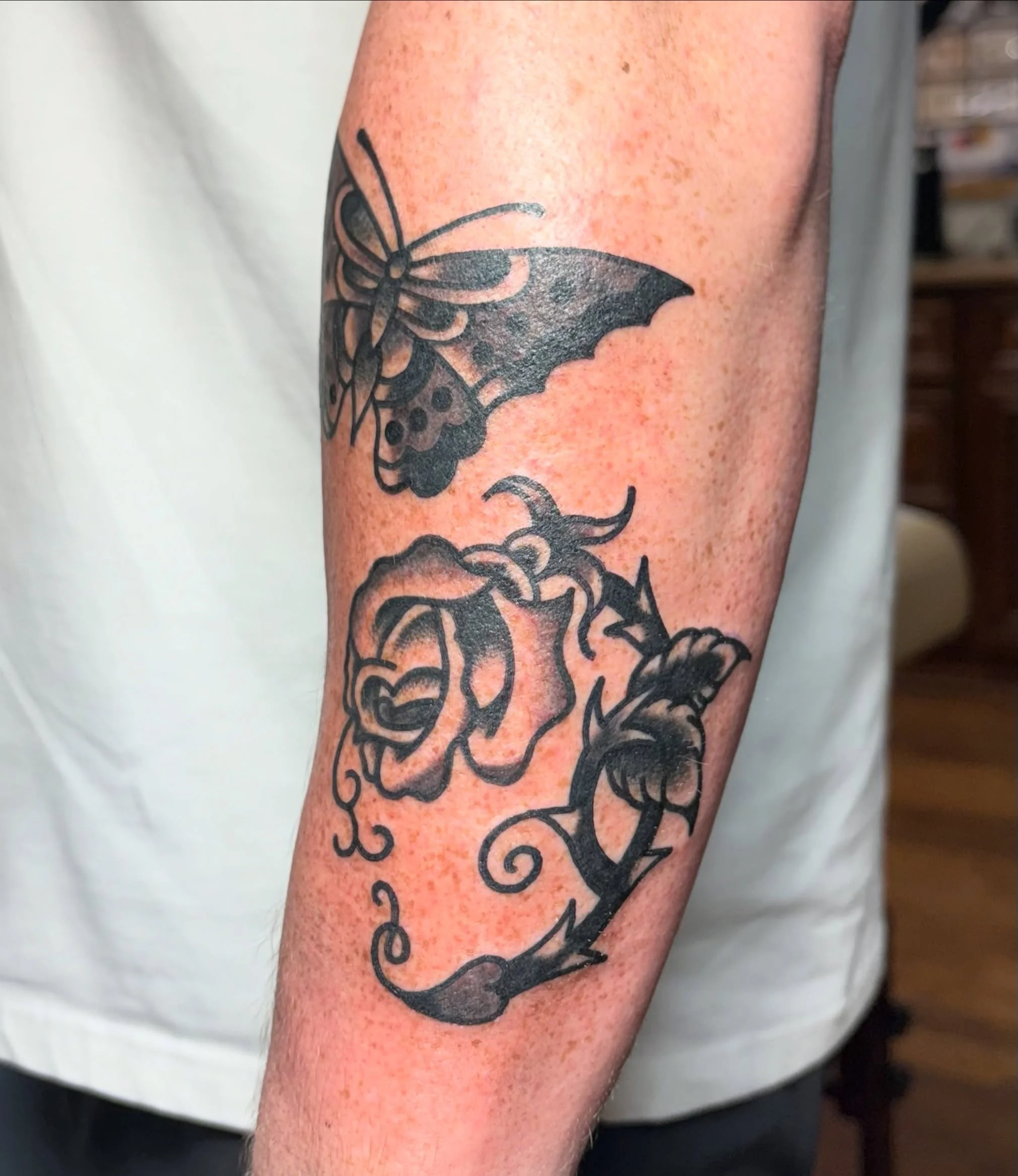 Some black n&rsquo; grey tattoos for the inter webz viewin&rsquo;. If you would like to get tattooed I got so many super rad pieces of flash for you to pick out. I also could whip you up something custom too&hellip; like that bearded dragon I blasted