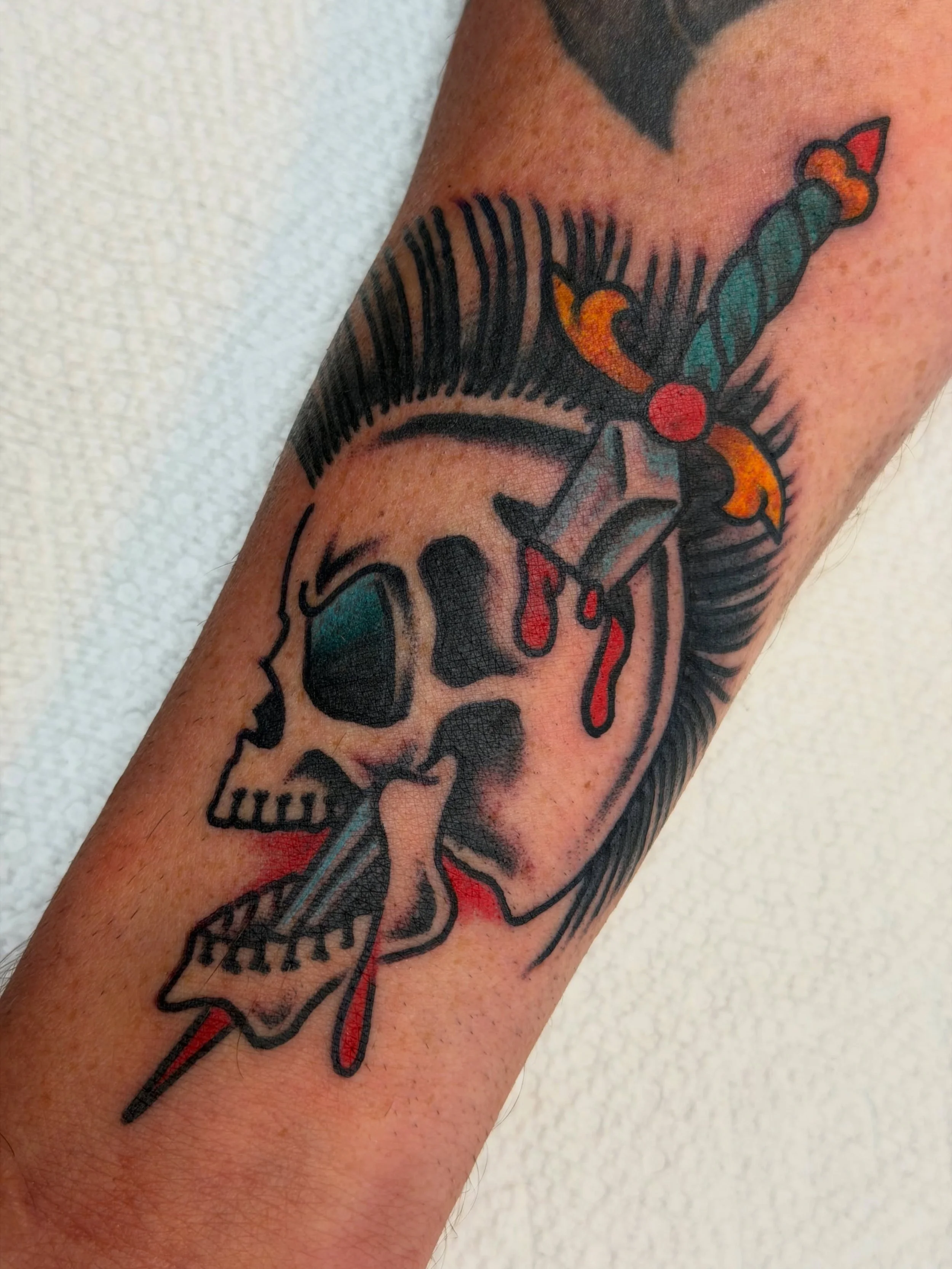 @riversidetattooclub I HAVE TIME TO TATTOO YOU THIS WEEKEND! Message me for appointments! Rare Sunday availability.
