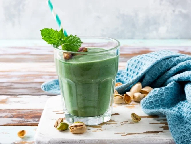 Green pea smoothie