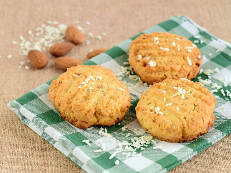 Almond &amp; coconut cookies