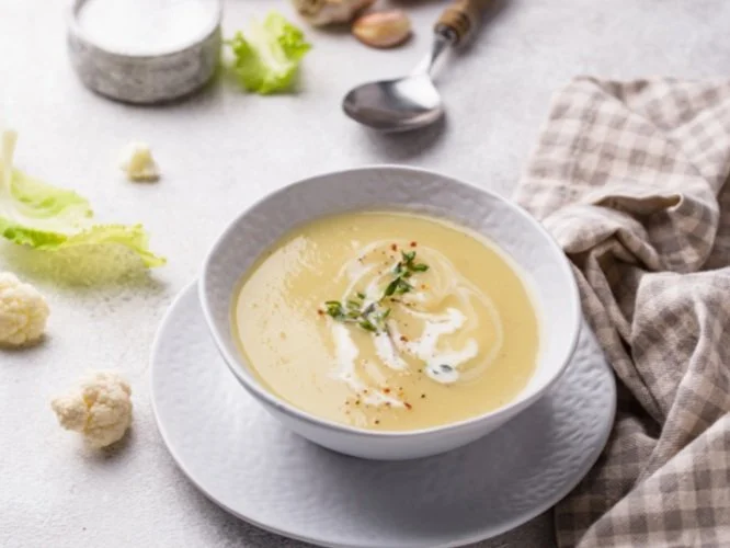 Leek and Cauliflower Soup