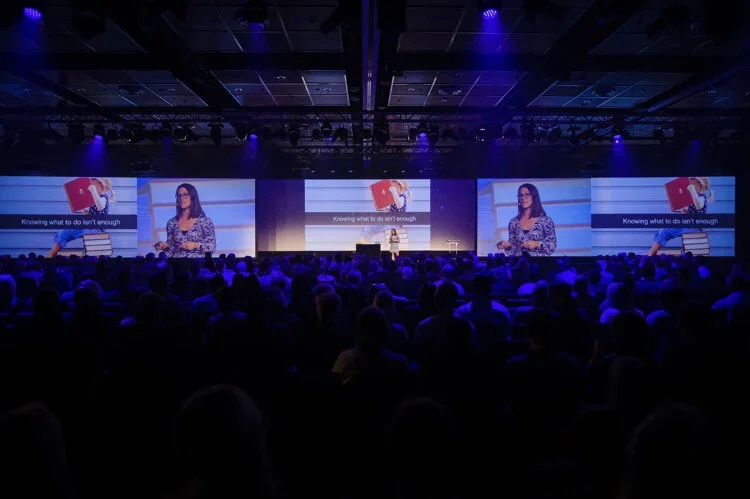 Claire_Turnbull_Keynote_Speaker_5 .webp