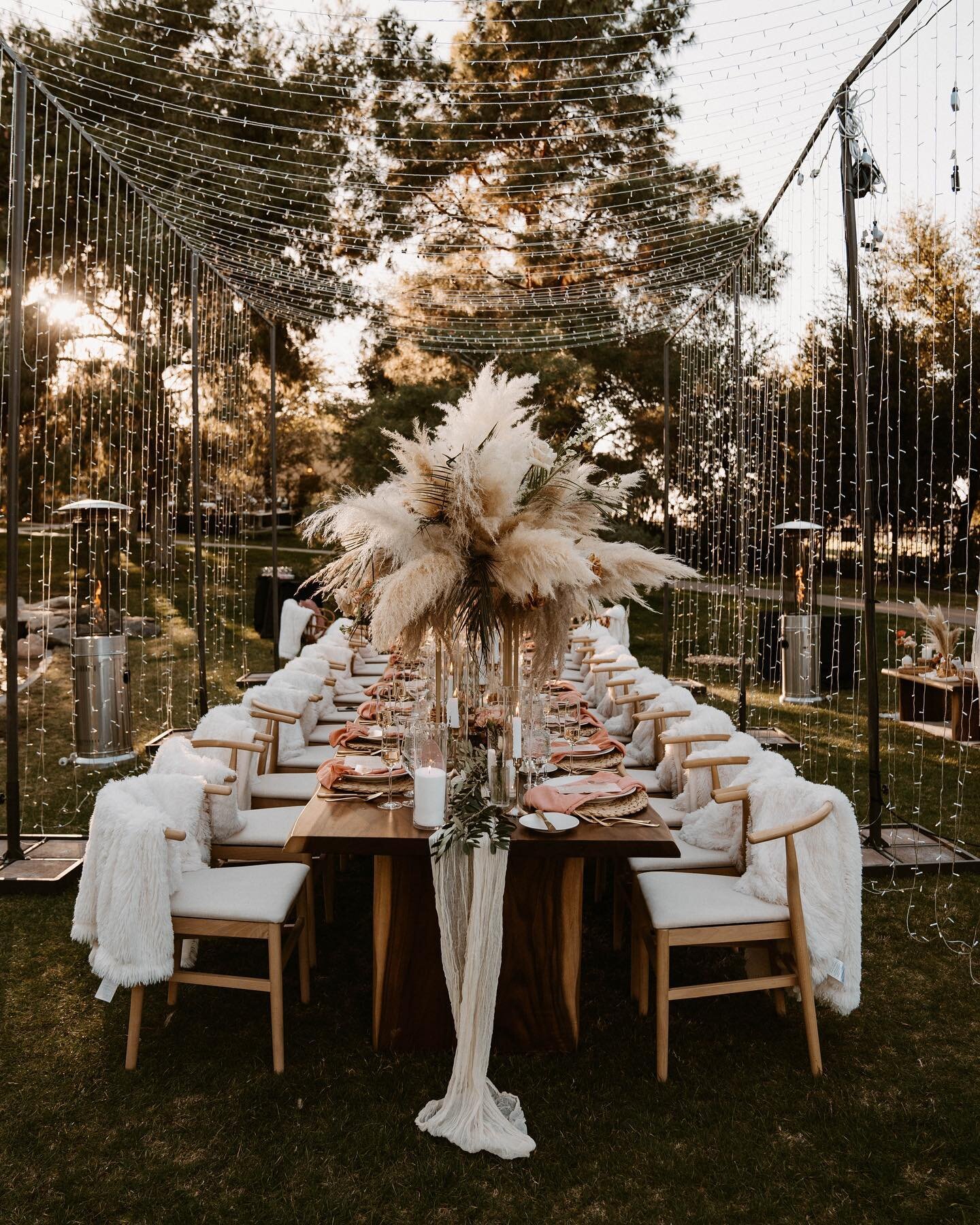 The coziest petite event you&rsquo;ll see all day! 

Live Edge Tables
Linen Wishbone Chair
Honey Cocktail Table
Heaters
