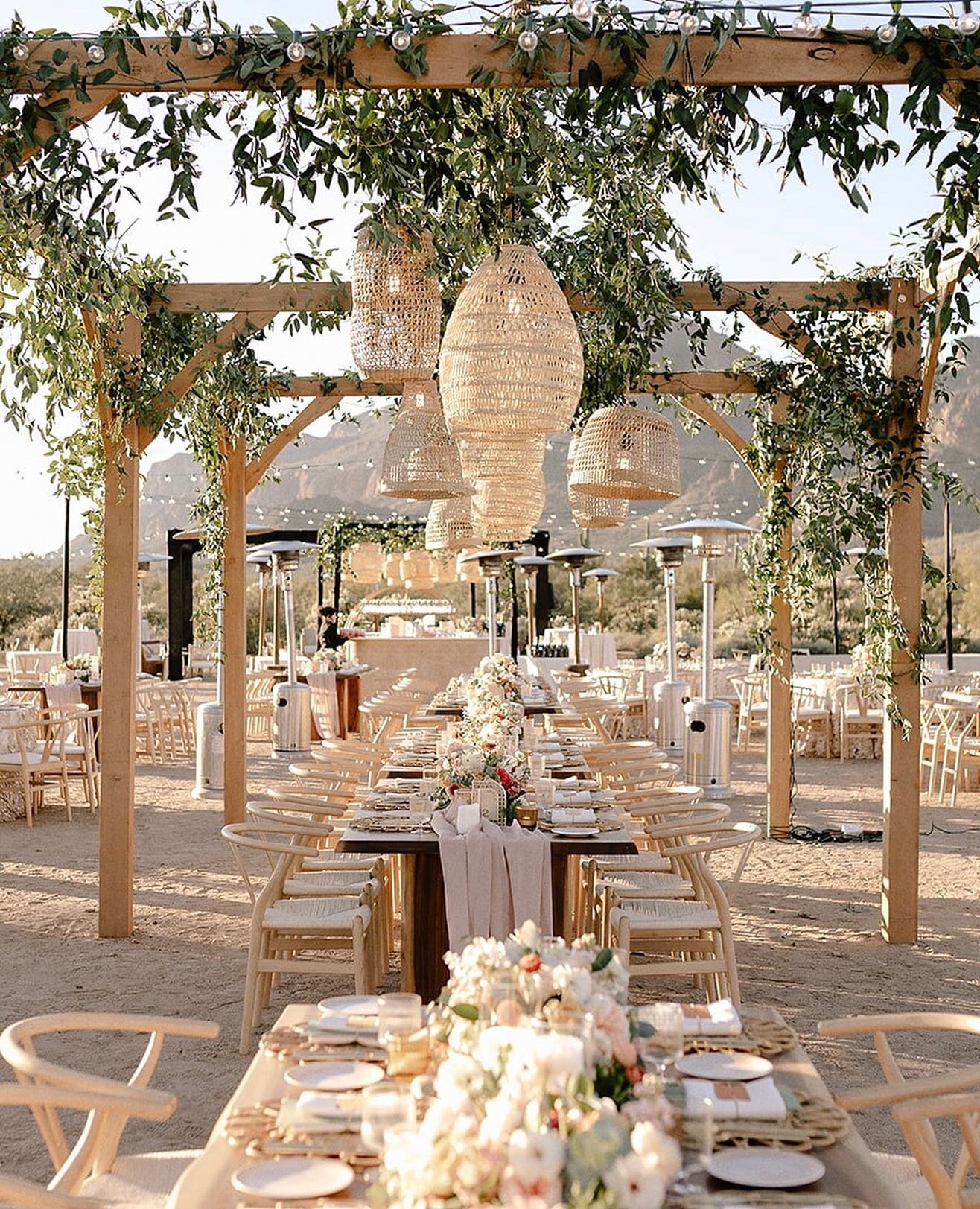 There aren&rsquo;t enough swiffers in the world to get all the dust off our chairs and tables, but we&rsquo;d do it a million times over to be a part of this incredible event 😍

Live Edge Tables
Rope Wishbone Chairs
Linen Wishbone Chairs
Live Edge S