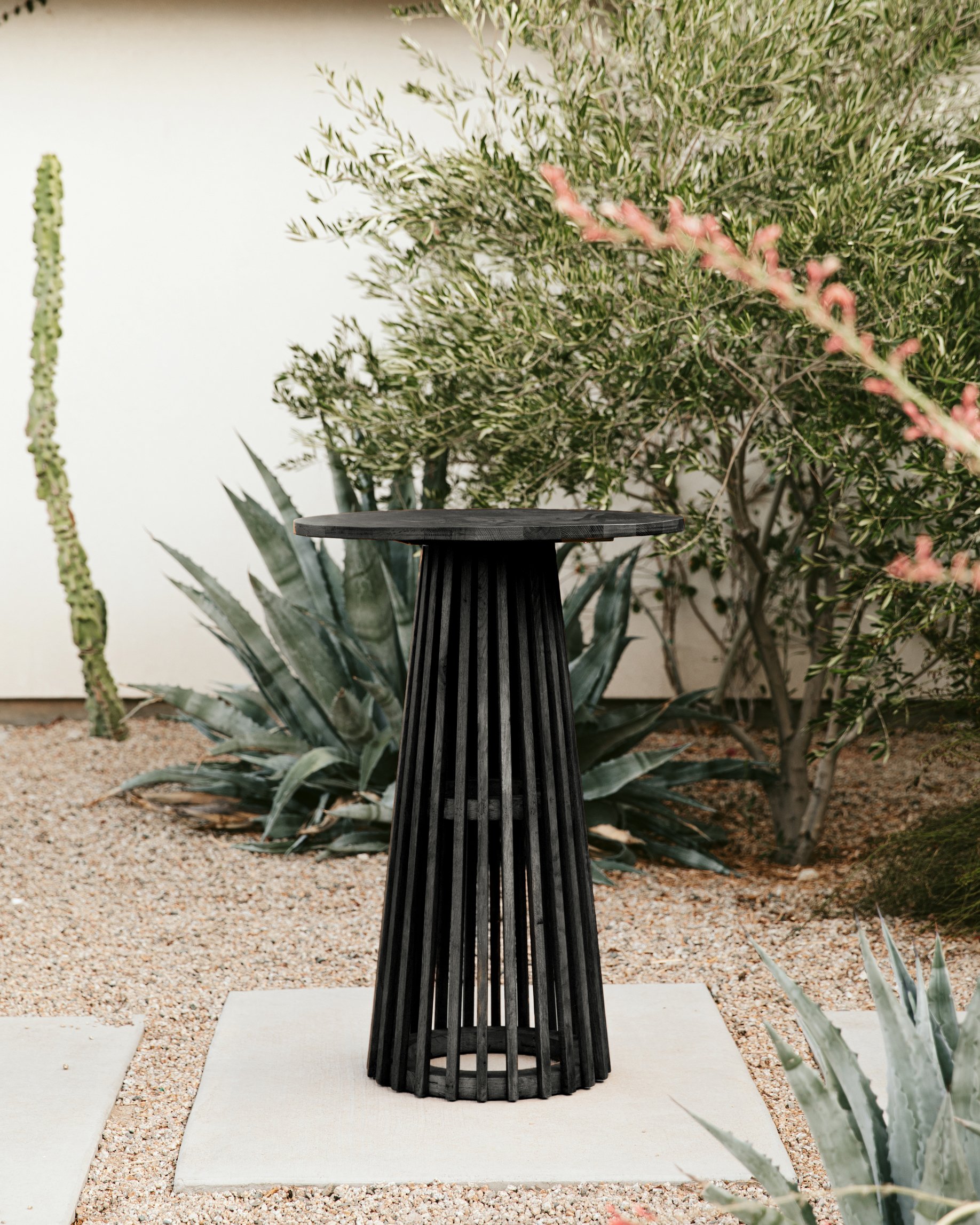 Onyx Cocktail Table