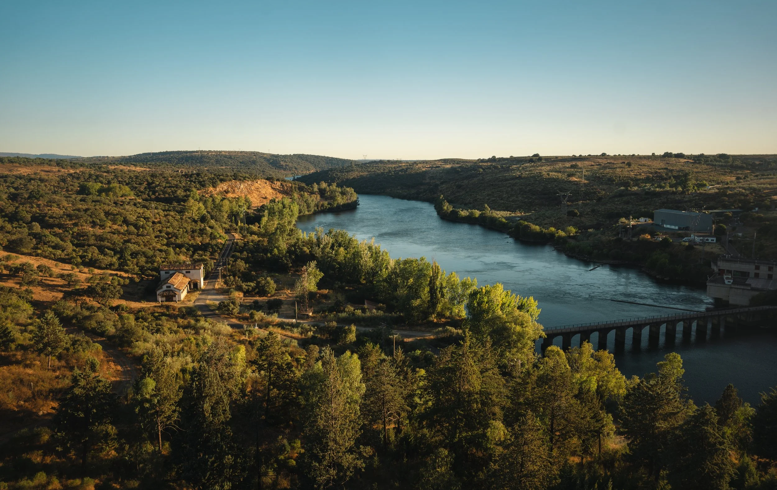 Copia de Embalse Gabriel y Galán.jpg