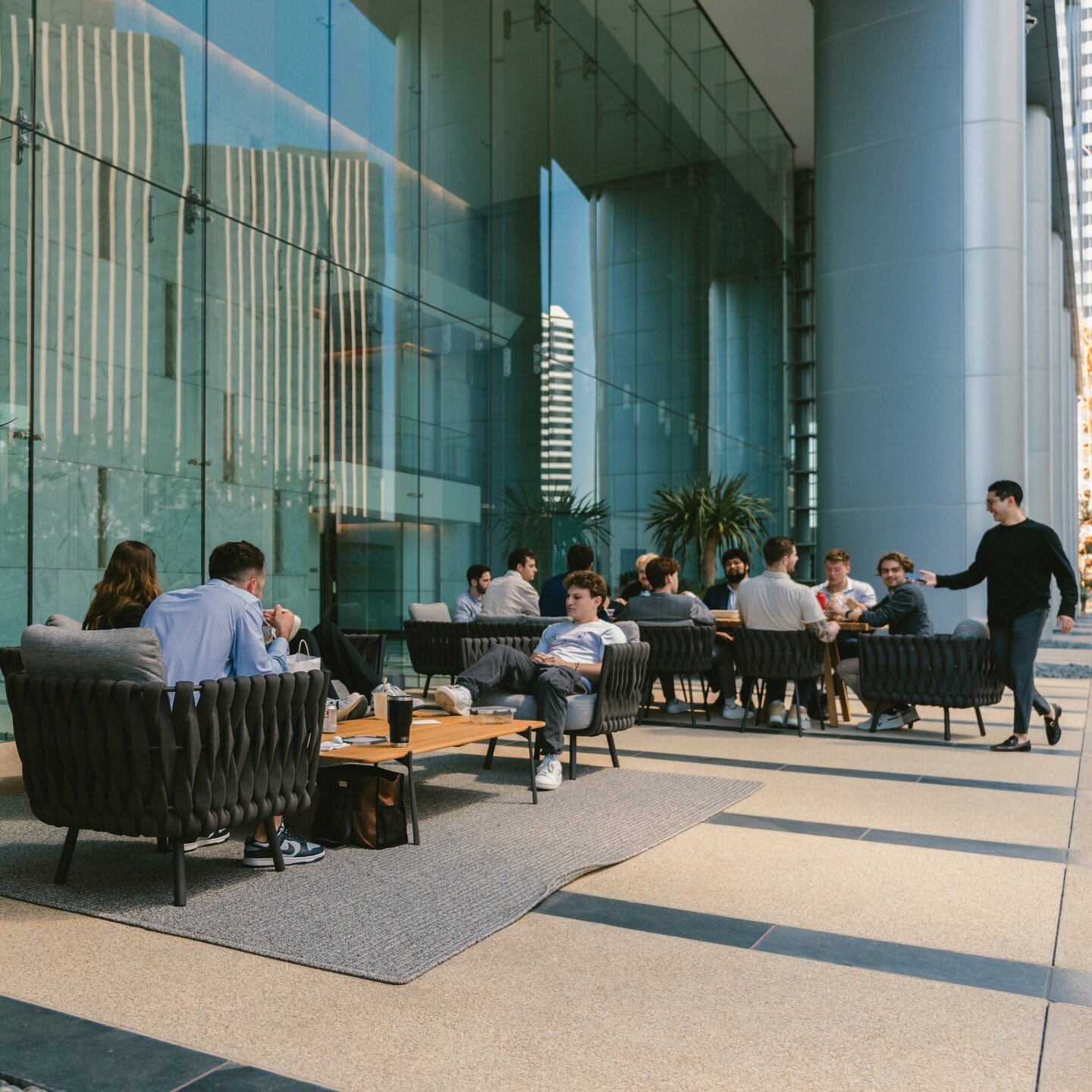 The buzzing energy of a Century Park afternoon! Happy Monday!⁠
⁠
#centurypark #centurycity #losangeles #la #officelife #office #workplace #worklife