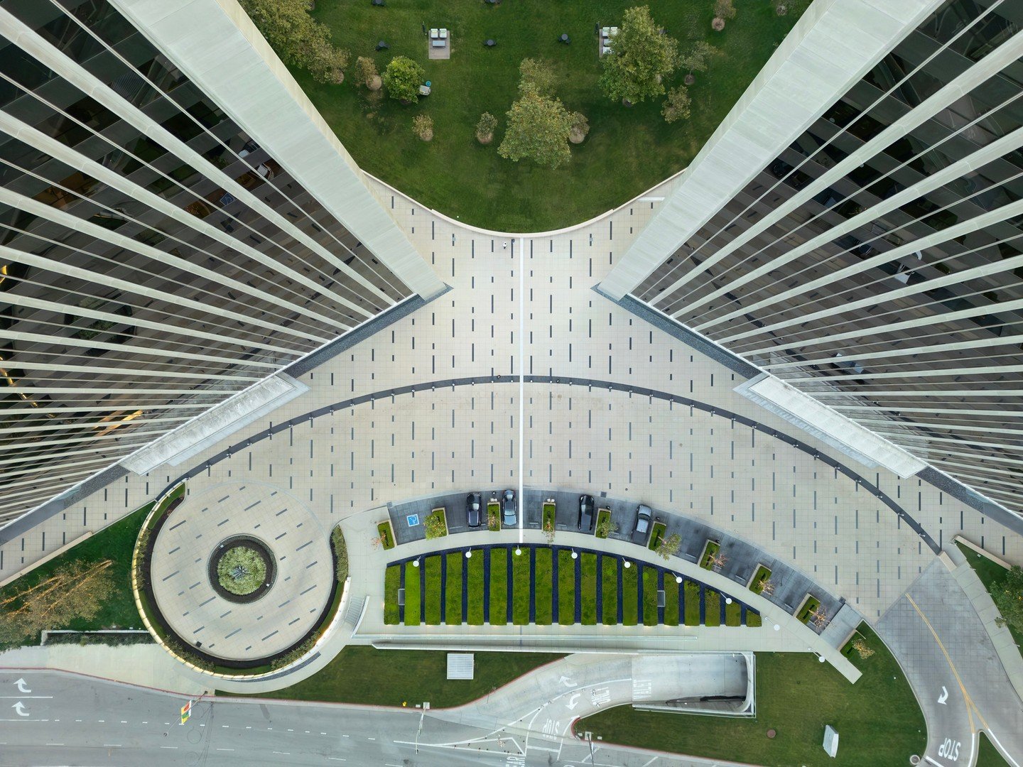 Geometry meets grace at every angle.⁠
⁠
#CenturyPark #ArchitecturePhotography #Architecture #DesignExcellence #CenturyCity