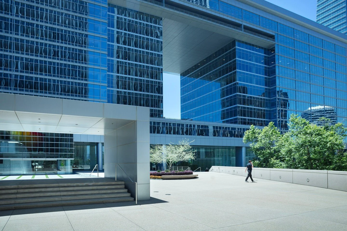 A centerpiece of connection.⁠
⁠
#CenturyParkLA