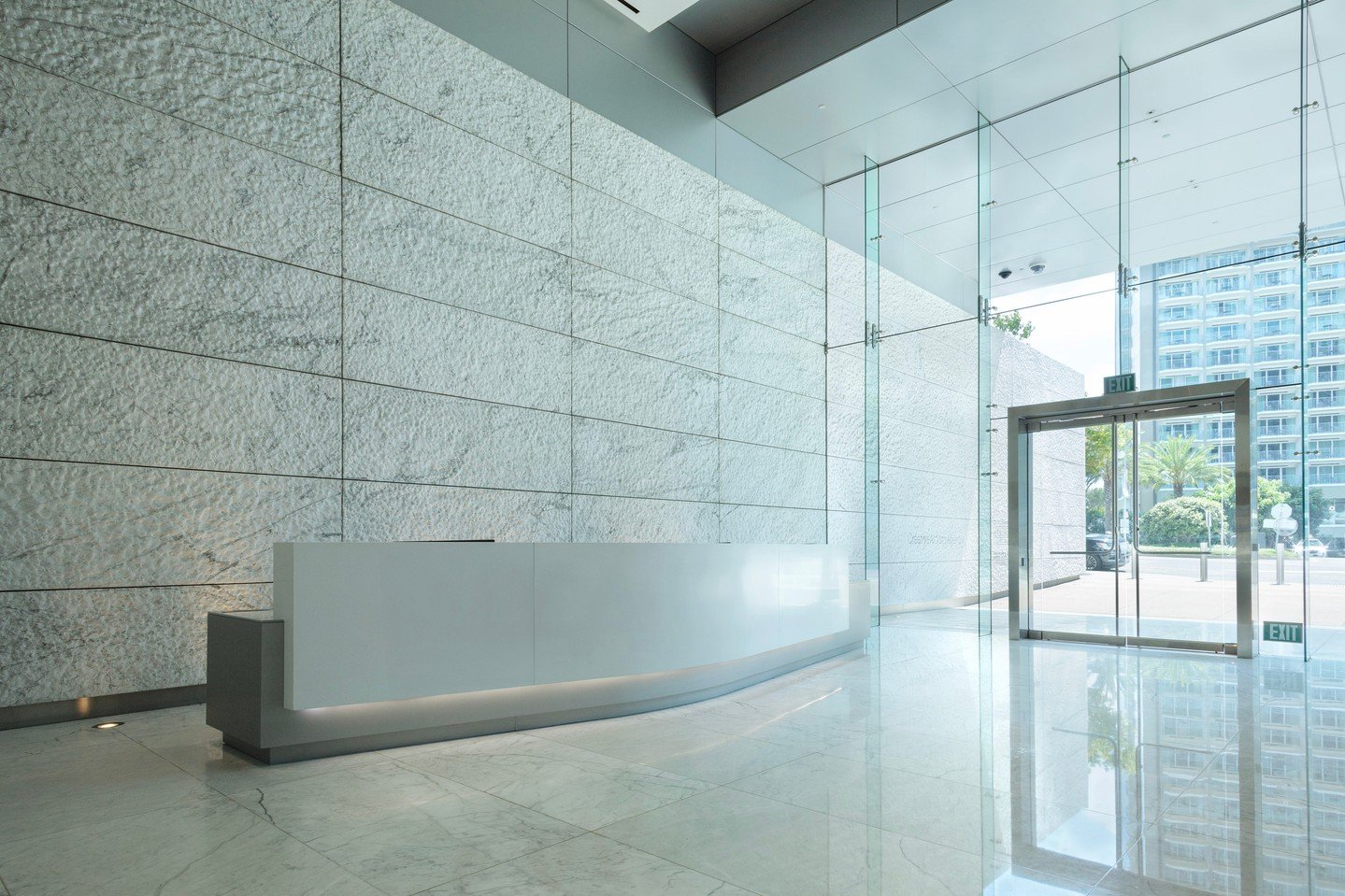 Where white marble meets world-class ambition. This private entrance at 2000 Ave of the Stars sets the tone before a single word is spoken. ⁠
⁠
Contact our leasing team to set up a tour !CenturyParkLeasing@cbre.com⁠
⁠
#CenturyPark #InteriorDesign #Ar