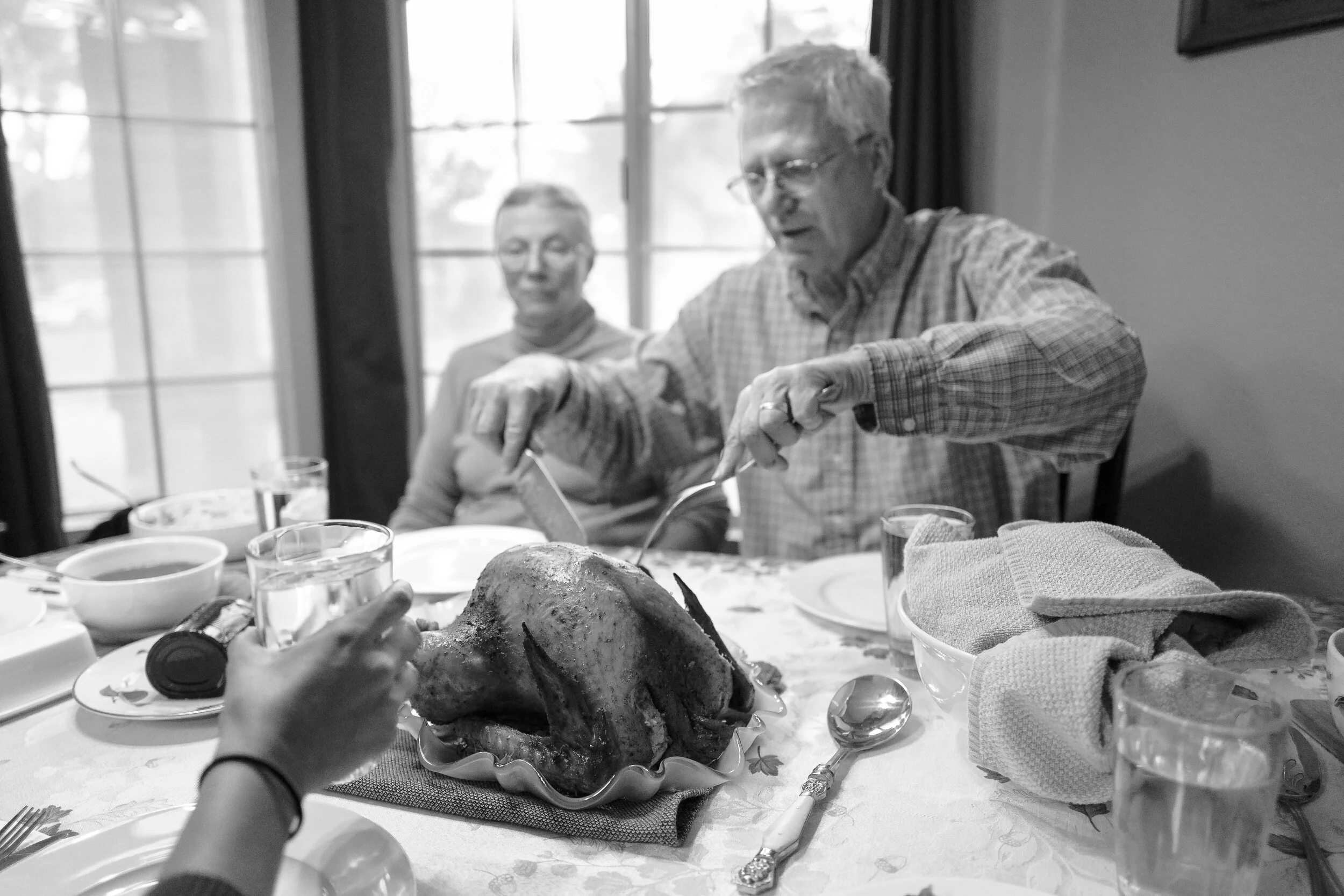 21dinnertbleL1210258LR.jpg