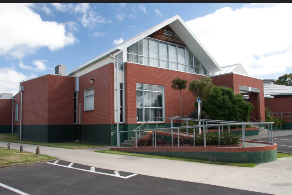 Howick Library .jpg