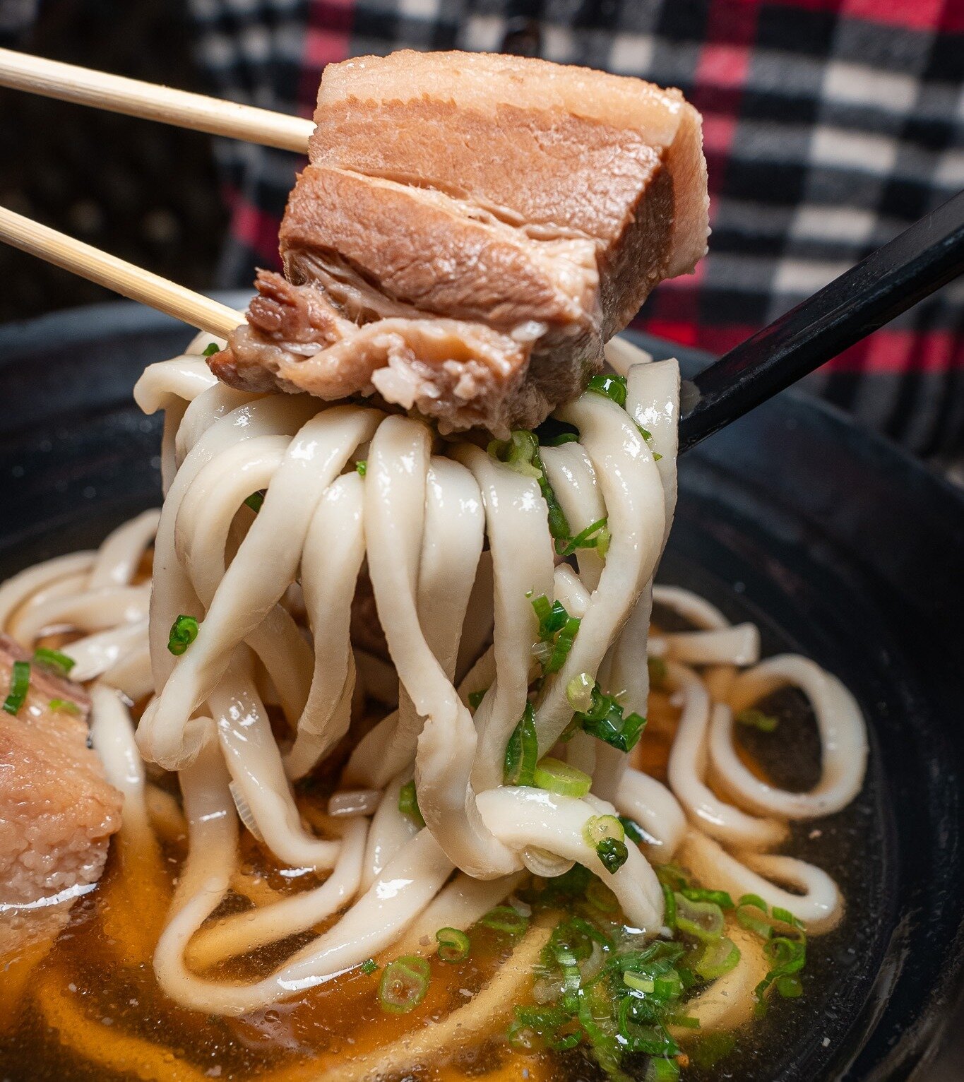 Savoring each strand of deliciousness &ndash; that's the magic of udon! Visit us today! #FoodieFindsLA 🍜✨ 

👇 Freshly homemade noodles 
◾️◽️◾️◽️◾️◽️◾️◽️◾️◽️
🍜 ᴍᴀʀᴜɢᴀᴍᴇ ᴍᴏɴᴢᴏ ʟᴀ
⏰ ᴍᴏɴ - ᴛʜᴜʀꜱ : 11:30 ᴀᴍ - 9:00 ᴘᴍ 
⏰ ꜰʀɪ - ꜱᴜɴ: 11:30 ᴀᴍ - 10:00 ᴘᴍ
?
