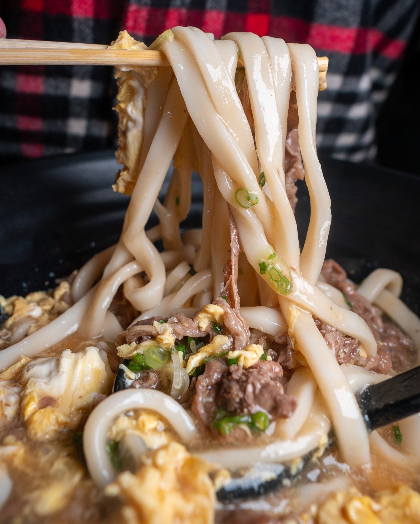 When life gives you udon, slurp it up with joy! #LAFoodie 🙌🏻🍜 

👇 Freshly homemade noodles 
◾️◽️◾️◽️◾️◽️◾️◽️◾️◽️
🍜 ᴍᴀʀᴜɢᴀᴍᴇ ᴍᴏɴᴢᴏ ʟᴀ
⏰ ᴍᴏɴ - ᴛʜᴜʀꜱ : 11:30 ᴀᴍ - 9:00 ᴘᴍ 
⏰ ꜰʀɪ - ꜱᴜɴ: 11:30 ᴀᴍ - 10:00 ᴘᴍ
📍 329 ᴇᴀꜱᴛ 1ꜱᴛ ꜱᴛ. ʟɪᴛᴛʟᴇ ᴛᴏᴋʏᴏ, ʟᴀ 
 📞 (
