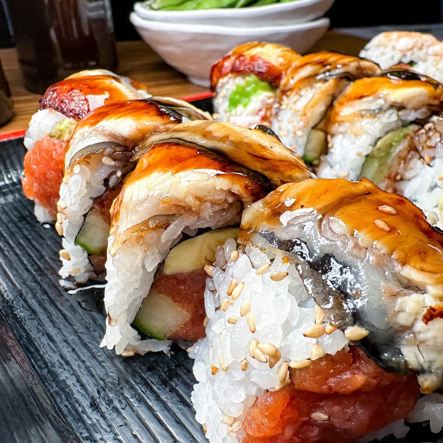 Good vibes and great sushi. What more do you need? #VegasDining 🌊🍣 

◾◽◾◽◾◽◾◽◾◽
🍣 𝗔𝗬𝗖𝗘 𝗦𝗨𝗦𝗛𝗜 𝗠𝗢𝗡 𝗠𝗔𝗥𝗬𝗟𝗔𝗡𝗗
⏰ ᴅᴀɪʟʏ: 12:00 ᴘᴍ - 11:00 ᴘᴍ
⏰ ʟᴀꜱᴛ ꜱᴇᴀᴛɪɴɢ ꜰᴏʀ ᴀʏᴄᴇ 10ᴘᴍ
⏰ ʟᴀꜱᴛᴏʀᴅᴇʀ10:30ᴘᴍ 
📍 9770 ꜱ ᴍᴀʀʏʟᴀɴᴅ ᴘᴋᴡʏ, ʟᴀꜱ ᴠᴇɢᴀꜱ, ɴᴠ
8918