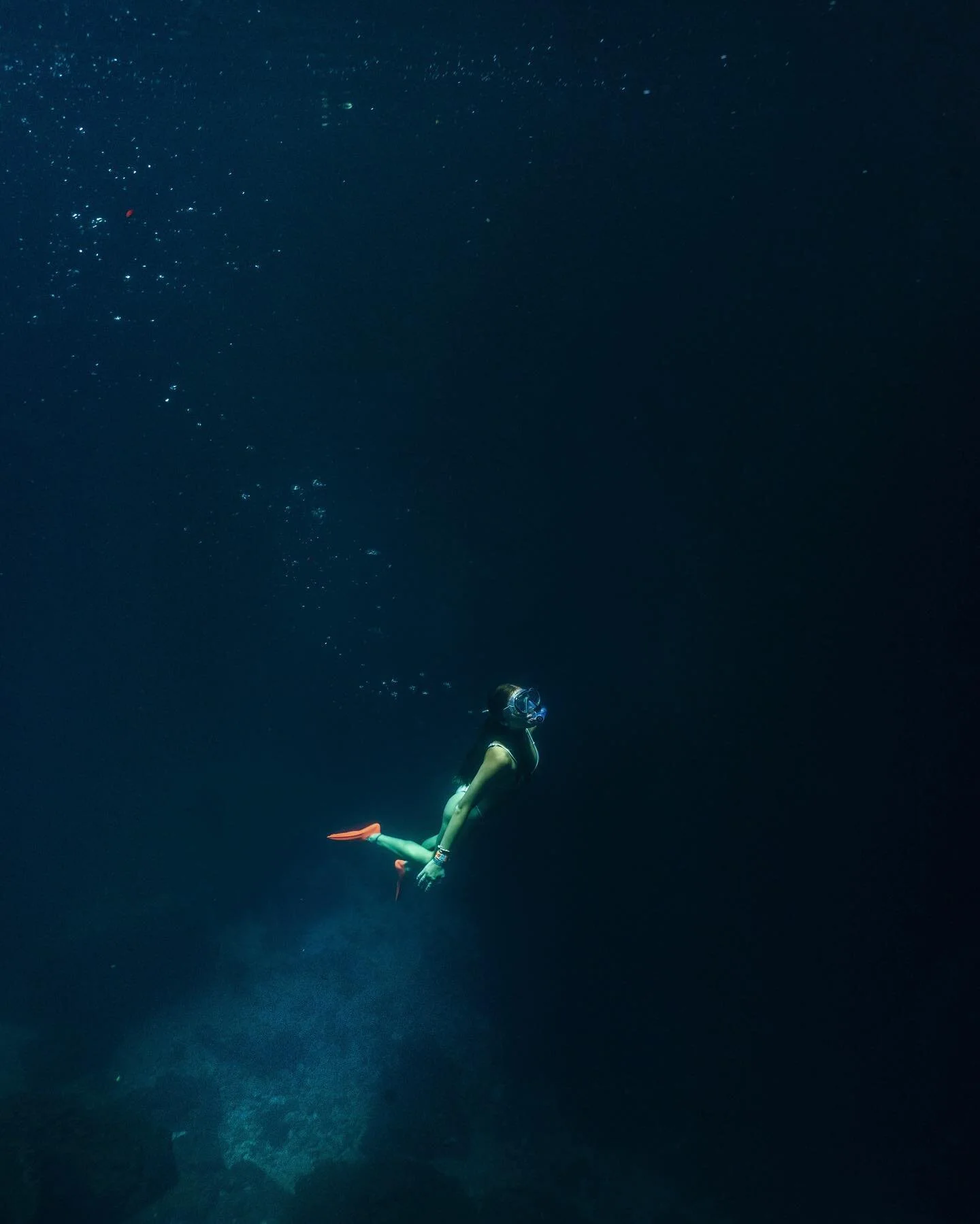 I can't wait to take my underwater housing to Hawaii 😫