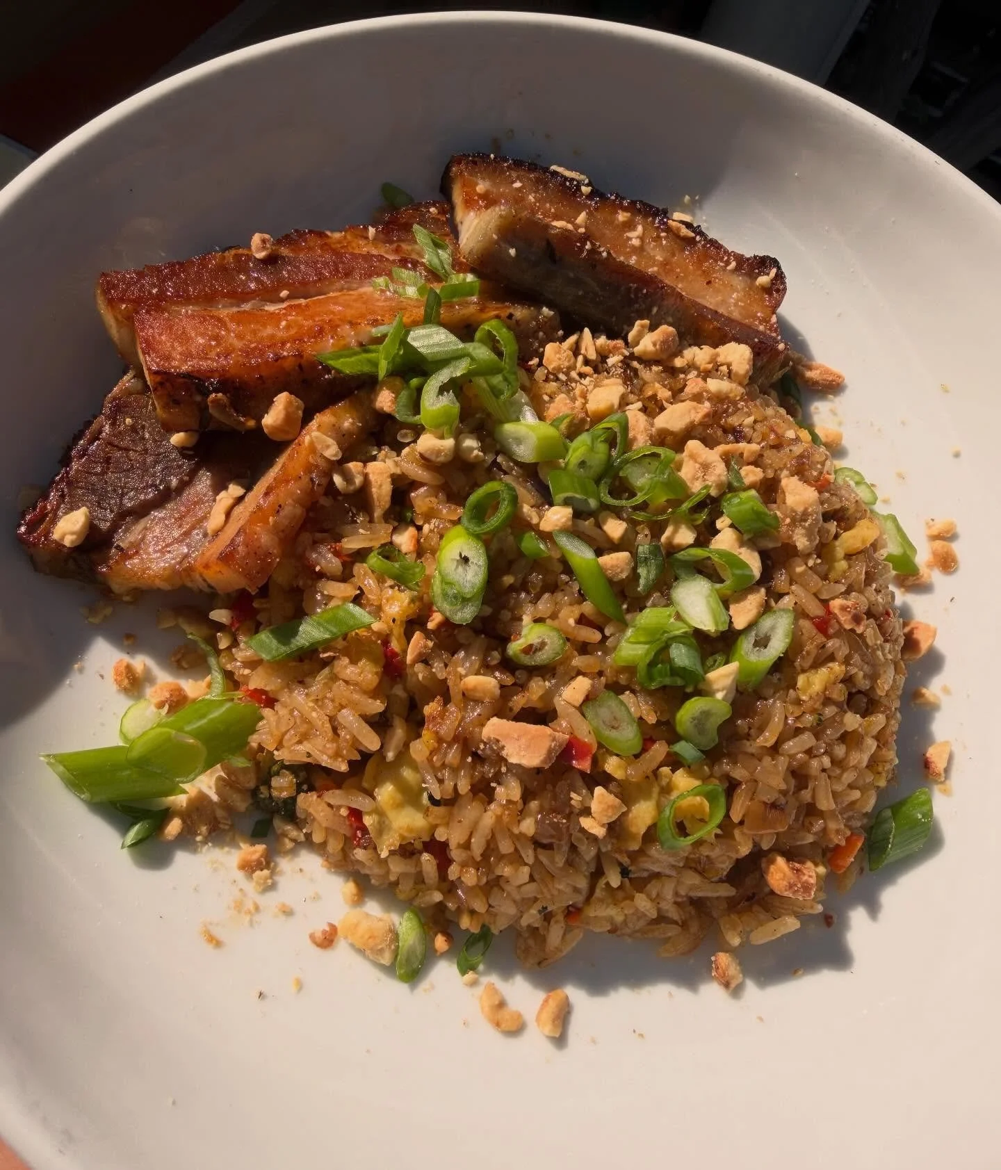 Not to be dramatic but yall need to boot scoot and boogie if you wanna come grab any of this fried rice that&rsquo;s left!!! 🕺🏼It&rsquo;s so chefs kiss you don&rsquo;t wanna miss! Cheshire Farms pork belly, fried rice with veggies, eggs, sesame, li