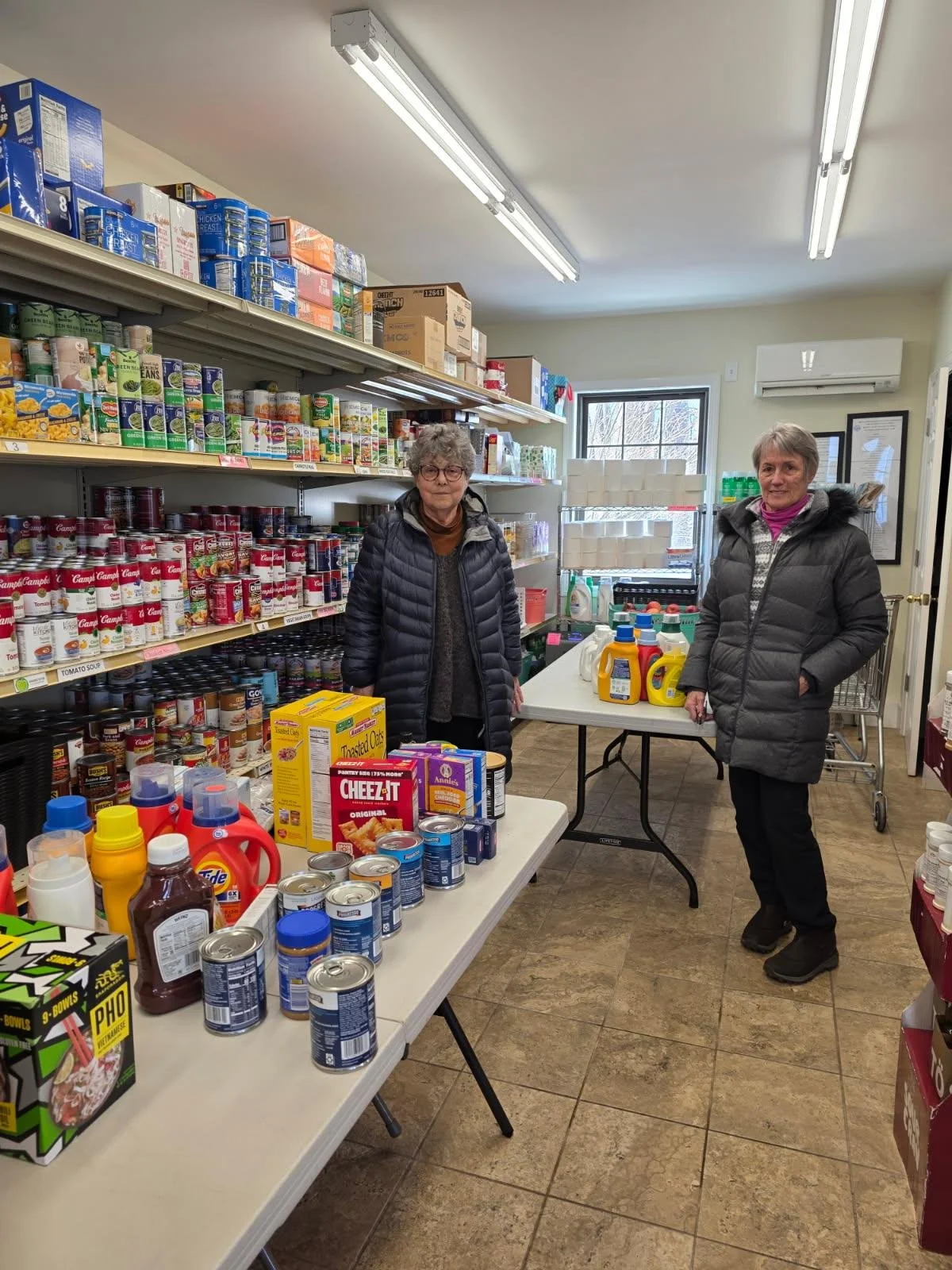 Thanks again to the Lincoln Ridge community for another wonderful food drive!  (Feb '26)