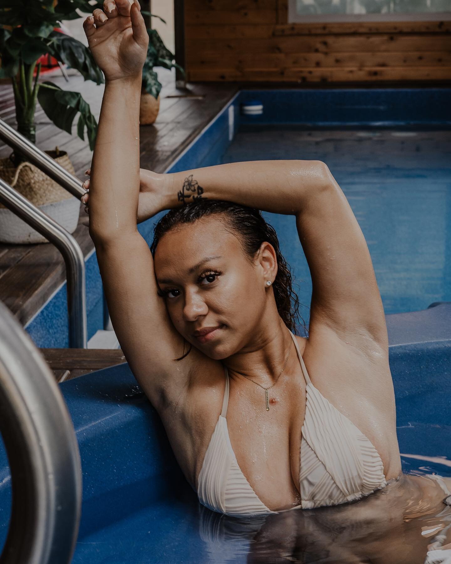 whoops, almost thought it was pool szn again 🥲

ɢᴀʙʀɪᴇʟʟᴇʜᴇʀʀʏᴘʜᴏᴛᴏɢʀᴀᴘʜʏ.ᴄᴏᴍ

#denverphotographer #denverboudoirphotographer #coloradophotographer #coloradoboudoirphotographer #seattlephotographer #seattleboudoirphotographer #sandiegophotographer #