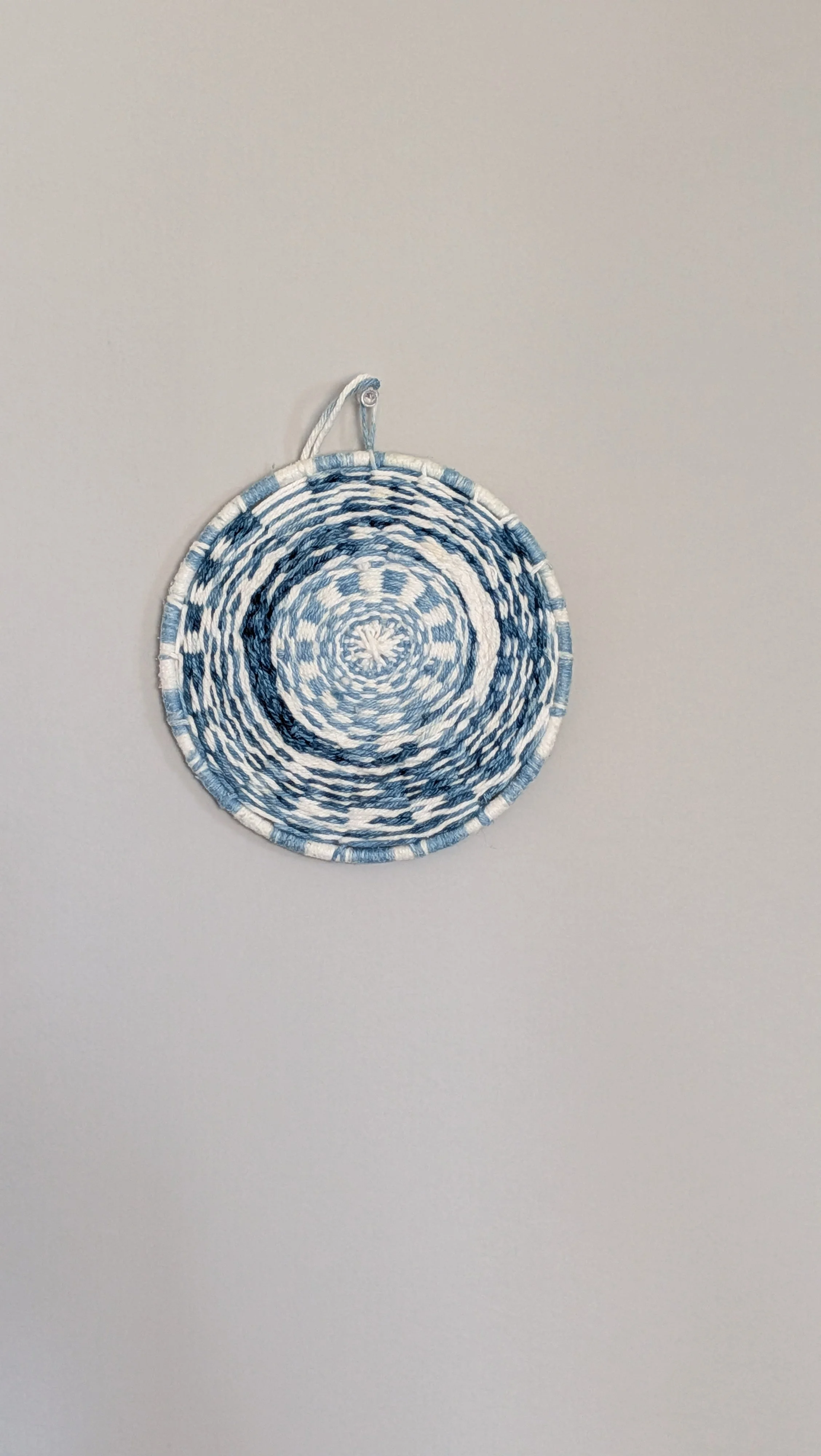 A033BlueCircle4.jpg