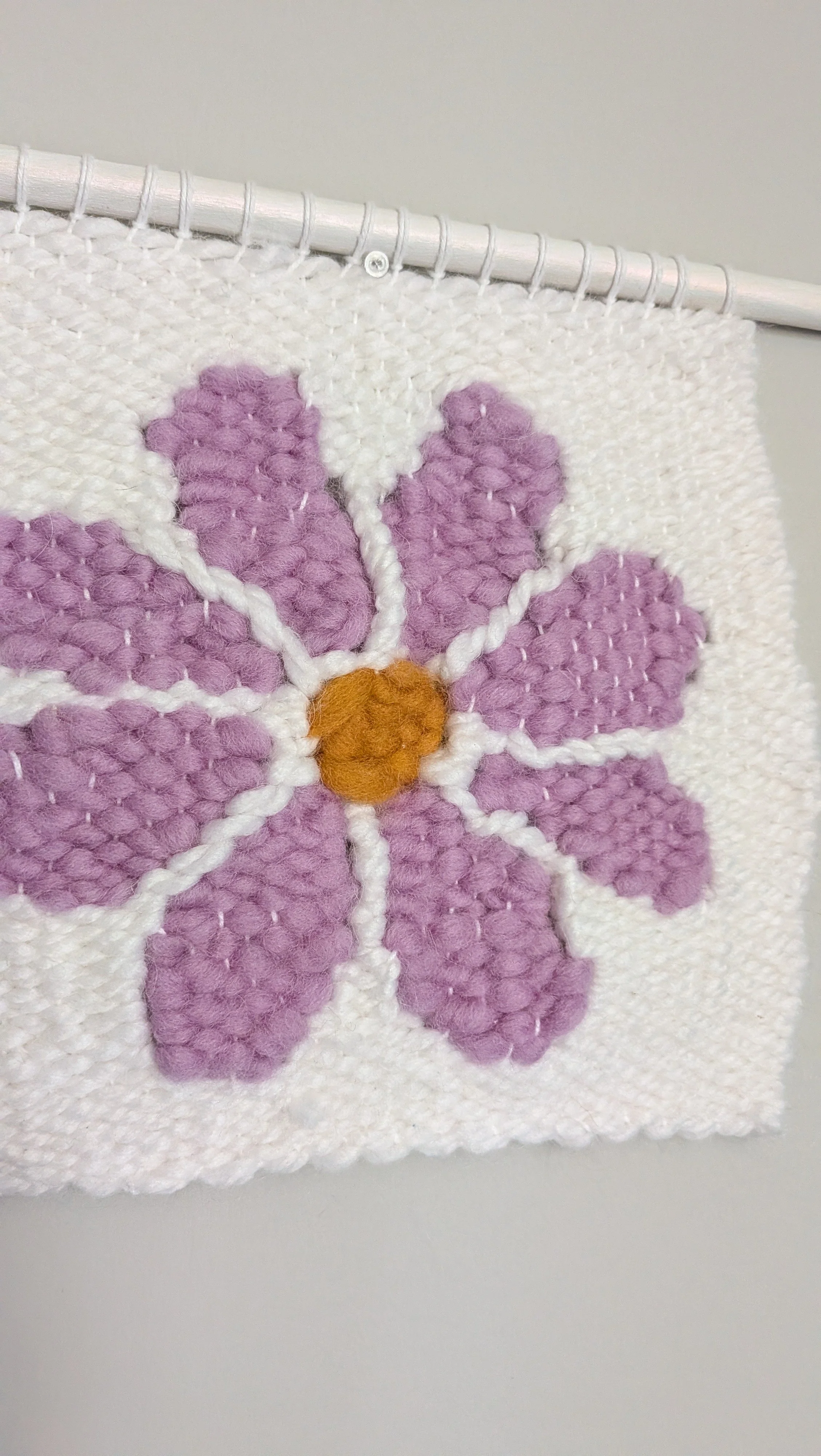 A018FlowerWeaving1.jpg