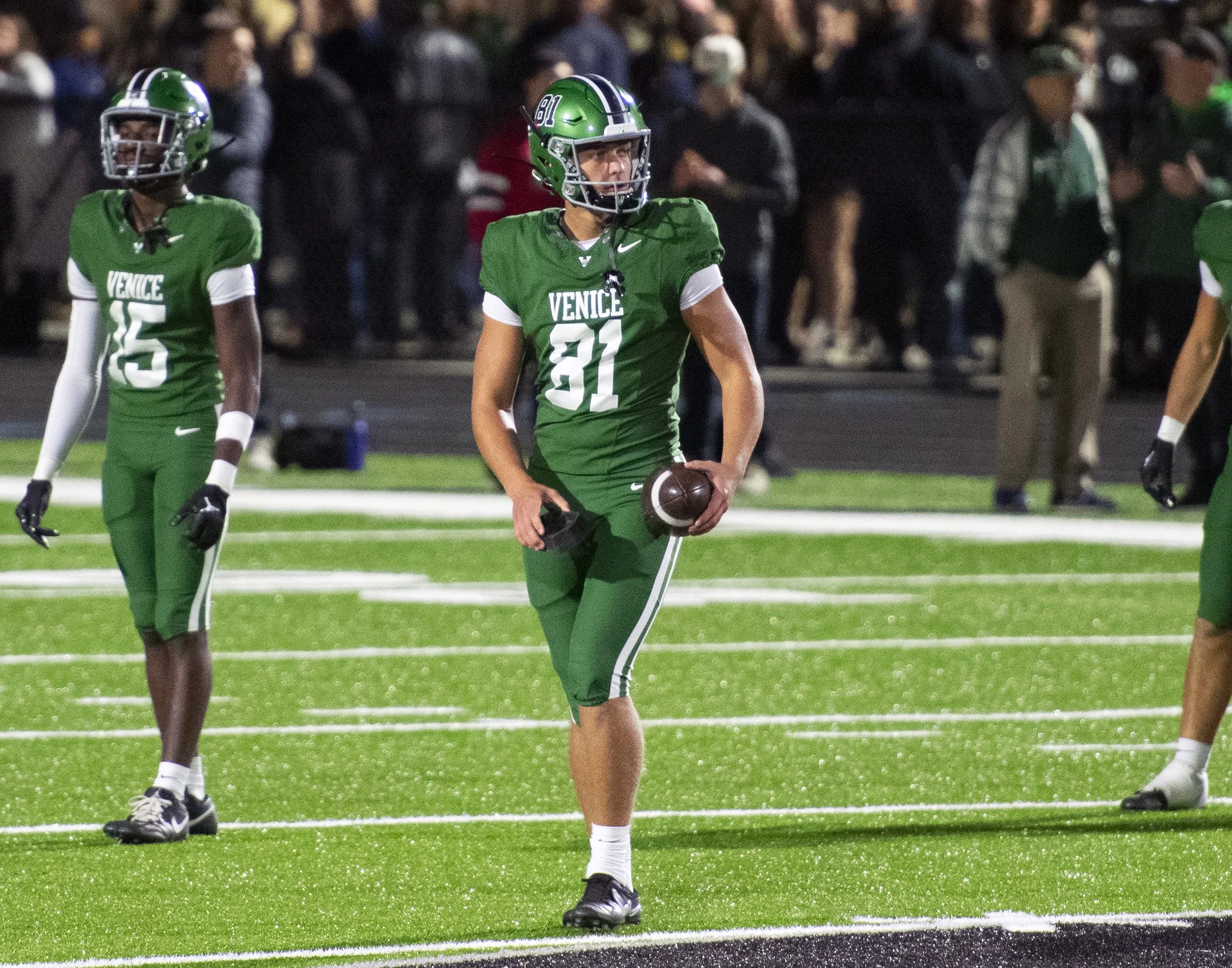 Original reference photograph of James Reynolds #81 captured at the Venice vs. Sumner High playoff game. Shot with a Nikon D3400 and 70-200mm f/2.8 lens from the sideline.