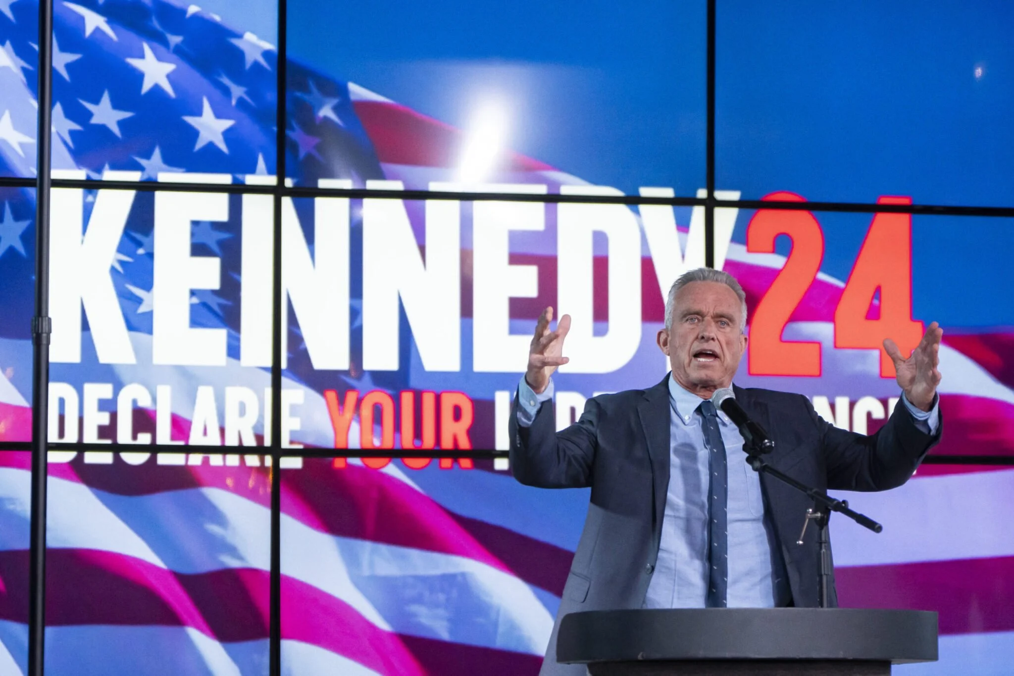 RFK Jr., Green Party file thousands more signatures than needed to make the ballot