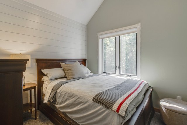 100 Island 630 - Exit 509-44.JPG