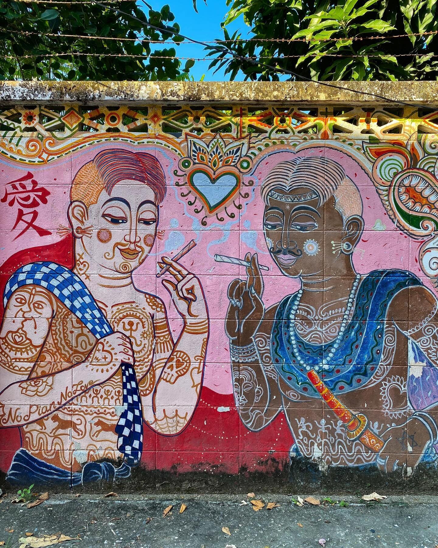 Street art&hellip;Chiangmai
#chiangmai  #thailand #visitthailand #winterthailand #portraitphotography  #33trekking #natgeo #natgeotravel #photography #worldtravel #shotoniphone #travelphotography #travelandleisureasia #livelaughlove #adobe #lightroom