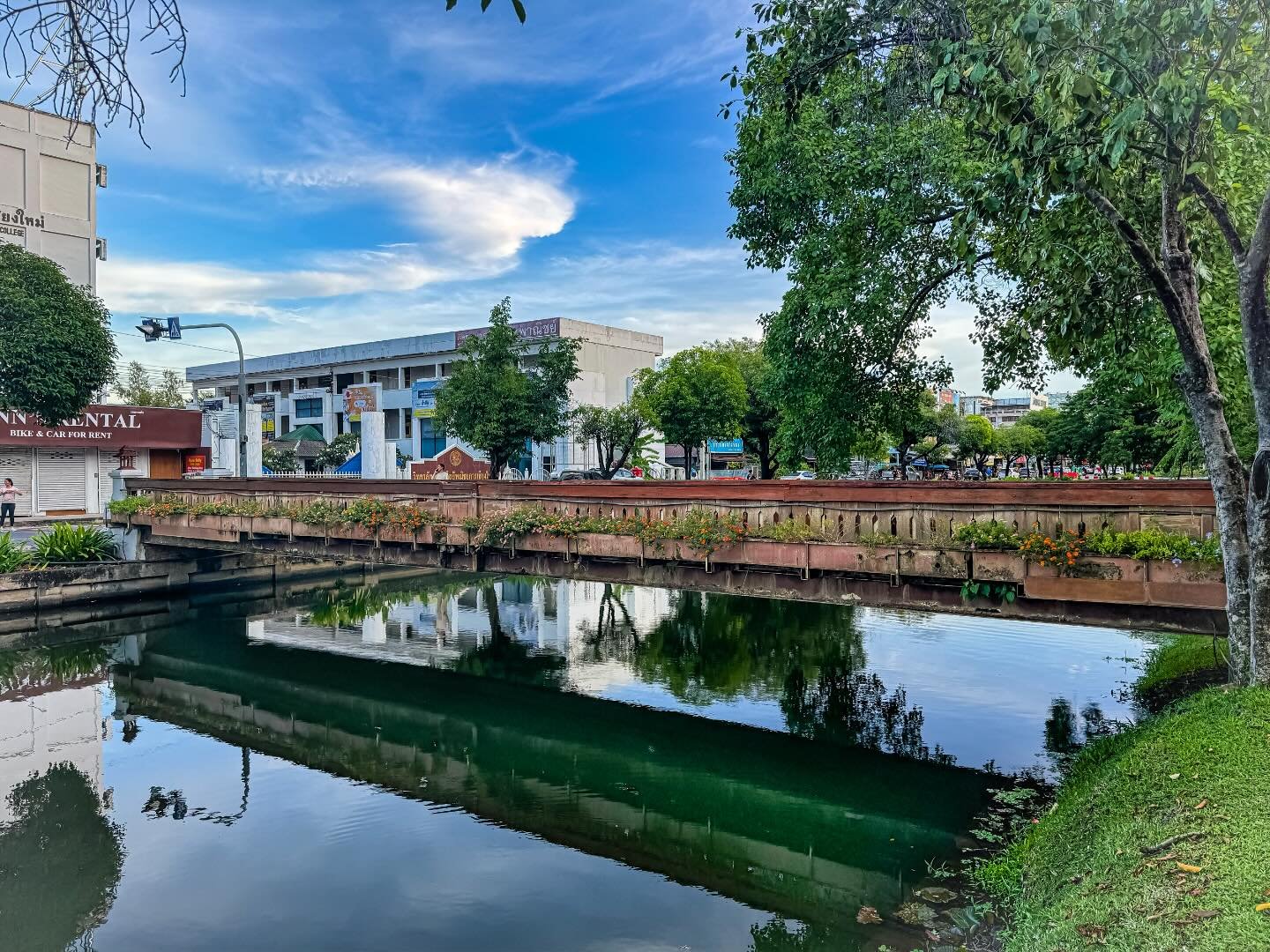 #chiangmai #thailand #visitthailand 
#summerthailand #portraitphotography
#33trekking #natgeo #natgeotravel
#photography #worldtravel #shotoniphone #travelphotography #travelandleisureasia #live laugh love #photoblog #tourism #thailife #bestdestinati