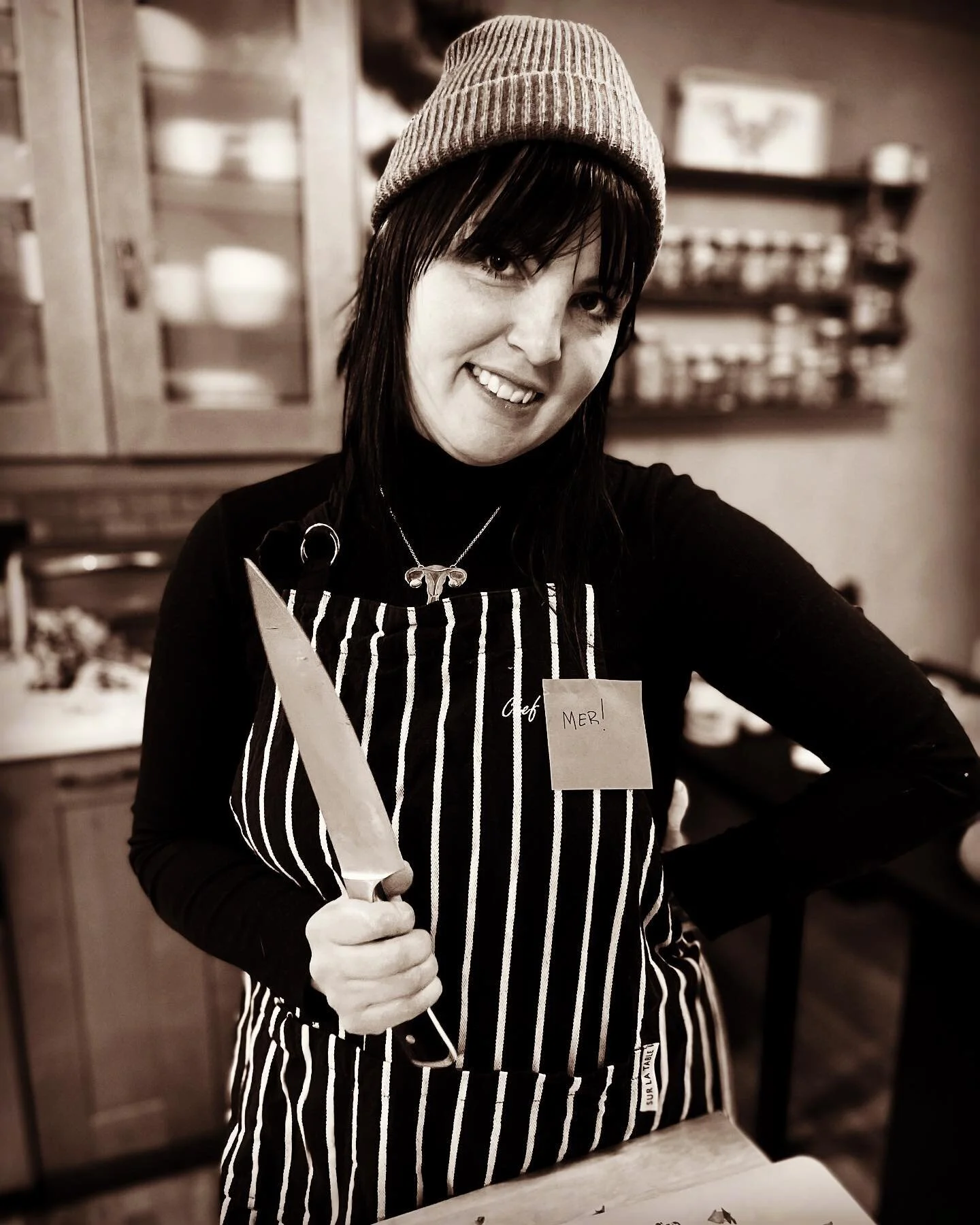 Hello! It’s been a while since I’ve shown my face around here. 
Honestly I’ve been so so busy with work doing what I love. 
I know as a solopreneur we have to do all the things and have this vague expectation to show up on social m