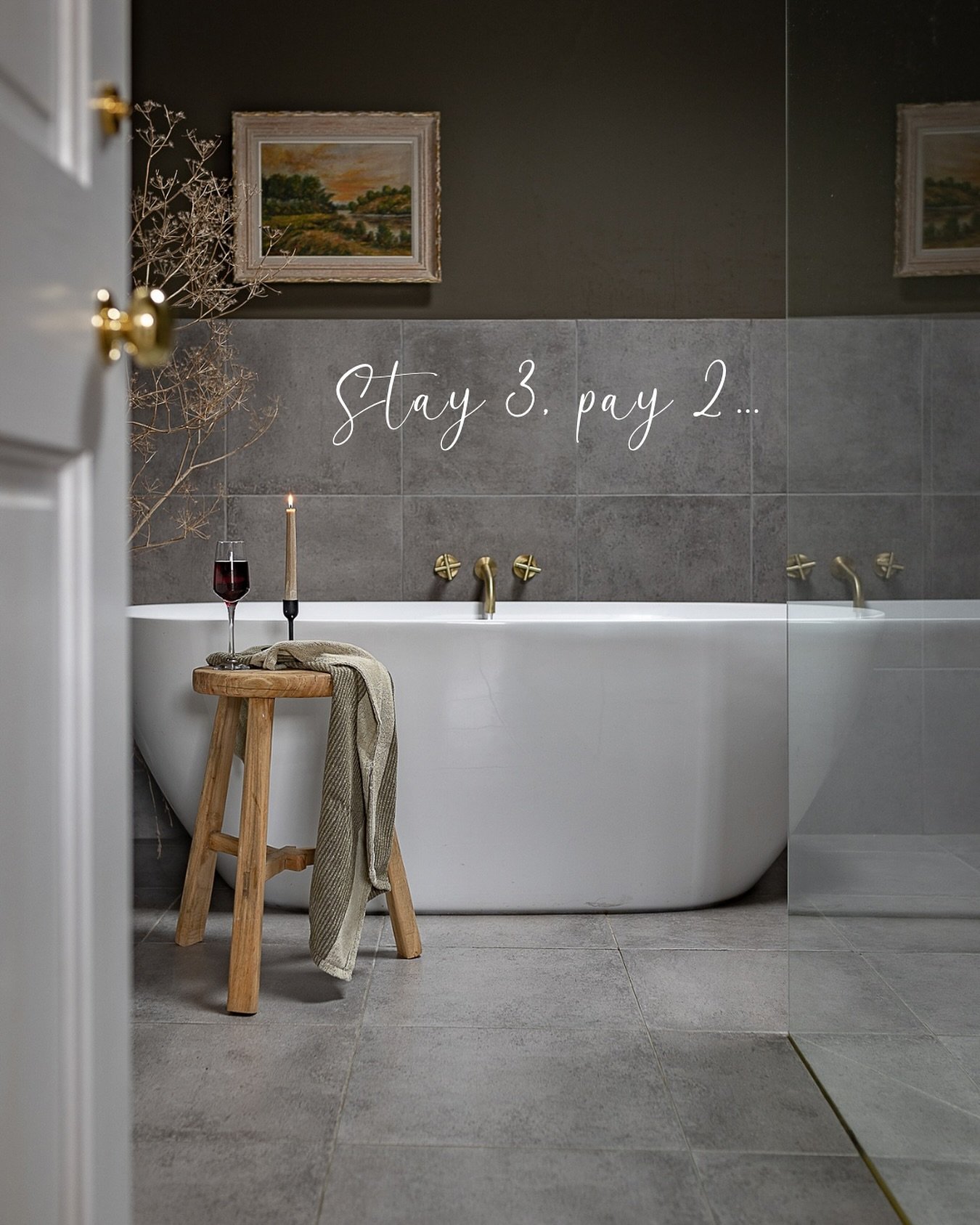 Stay 3, pay 2. It&rsquo;s as simple as that. 

Direct bookings only using promo code STAYTHREE on our booking platform (link in bio) 🖤

Stay any dates between now and August 31st this year. 

📸 @reneethurston_ 

#interiors #antiques #raffahhouse #h