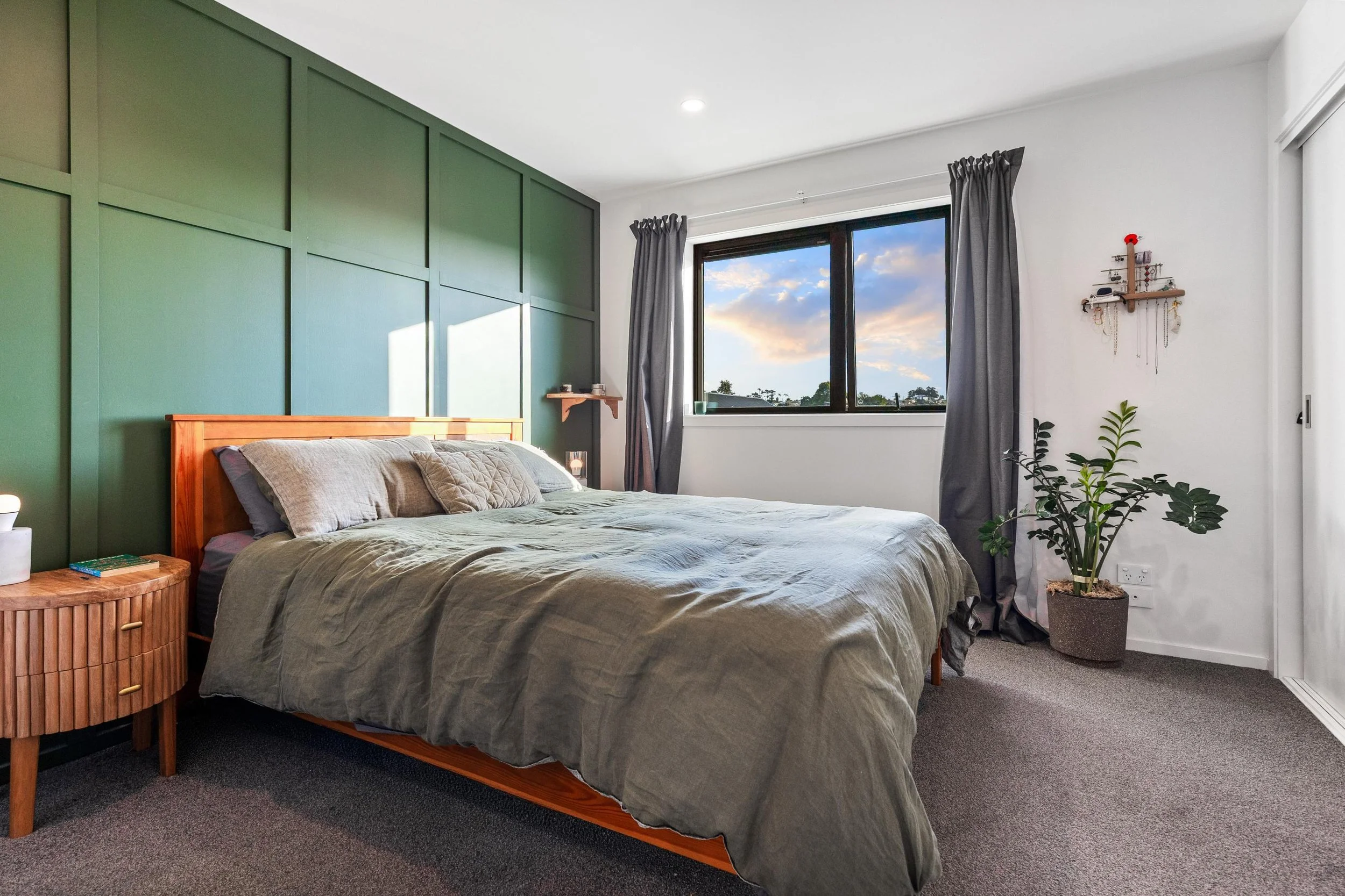33-28 Westgate Drive 13.jpg