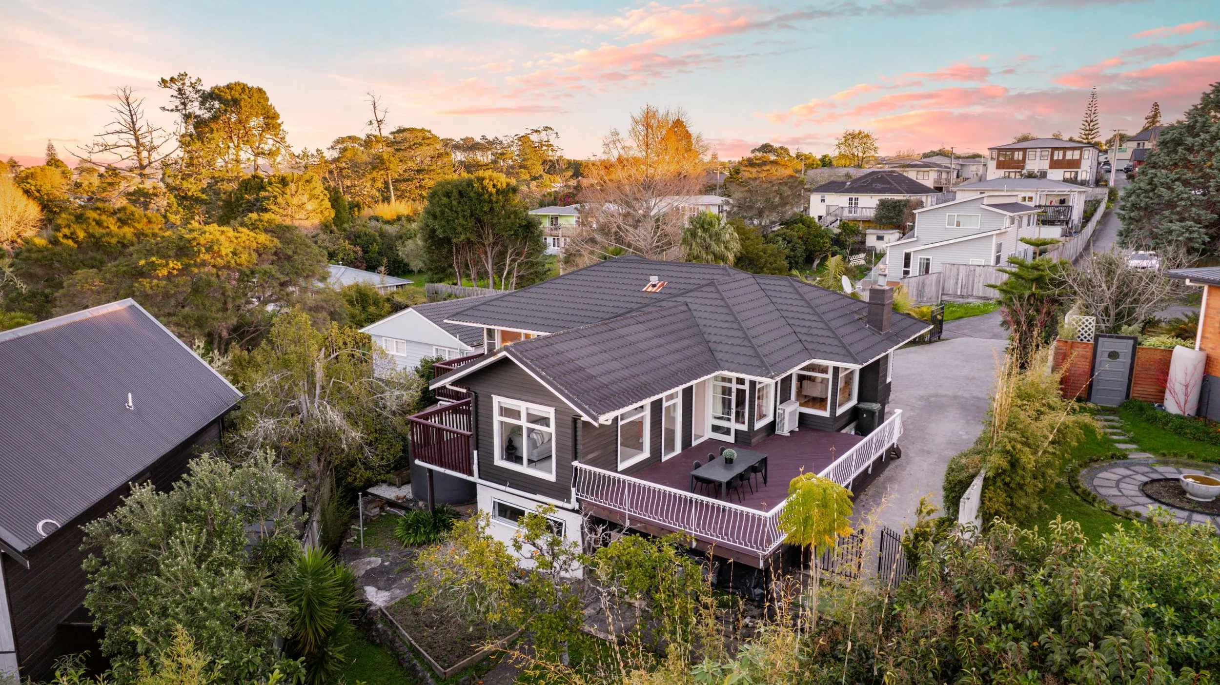 12 Crystal Avenue 30.jpg