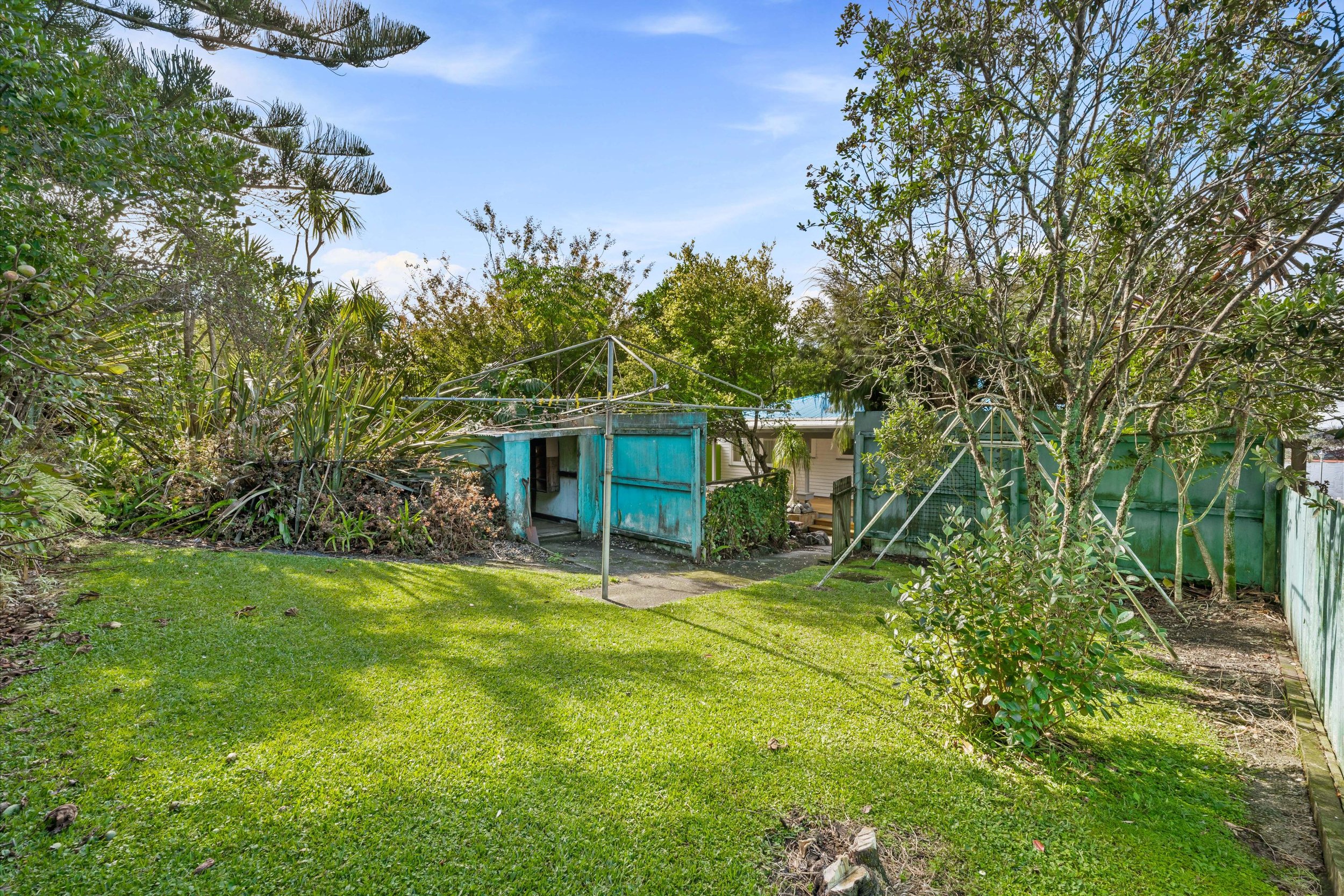 25 Lowtherhurst Road 17.jpg