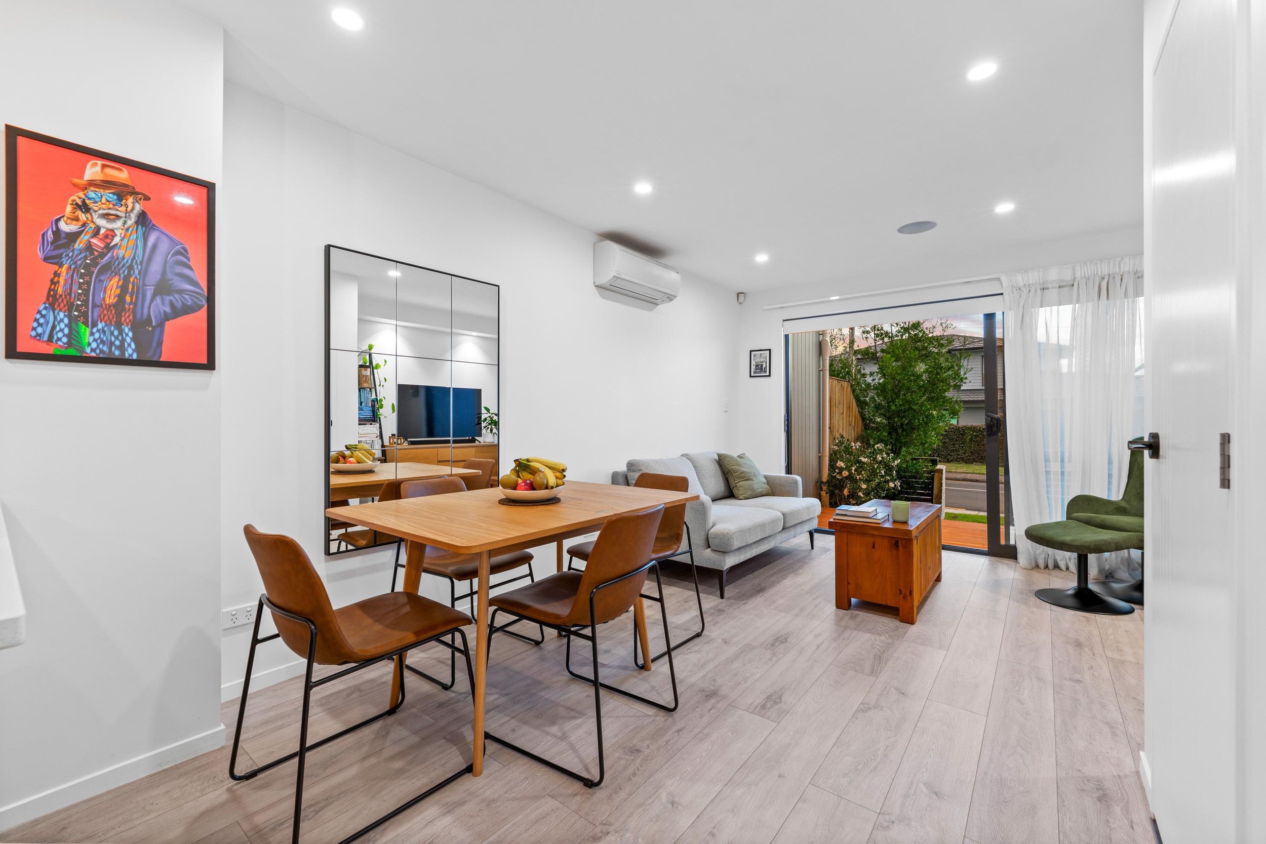 5-1A Royal View Road 7.jpg