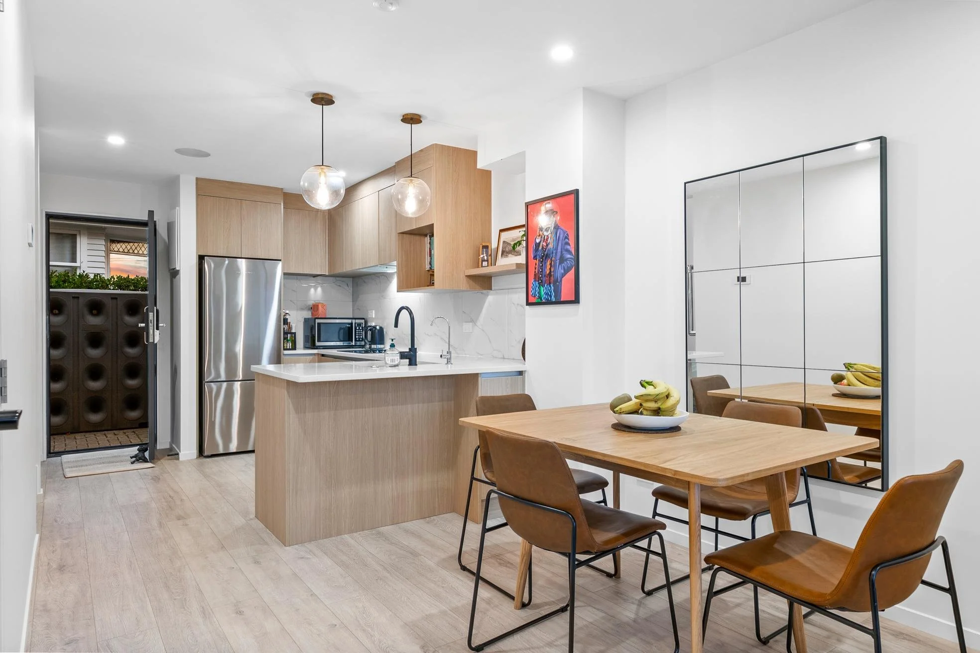 5-1A Royal View Road 4.jpg