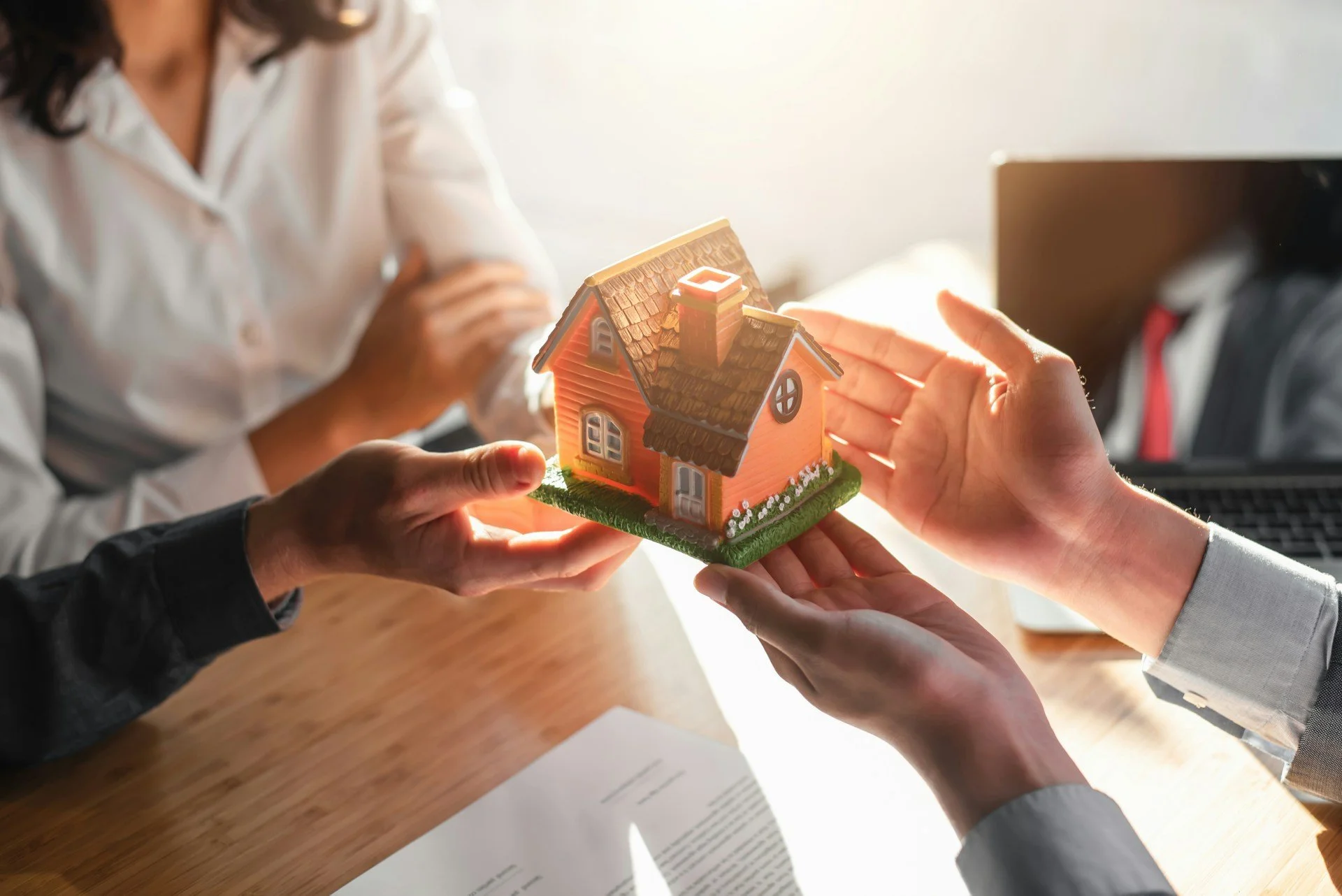 Getting Help From a Real Estate Agent in Auckland’s North West