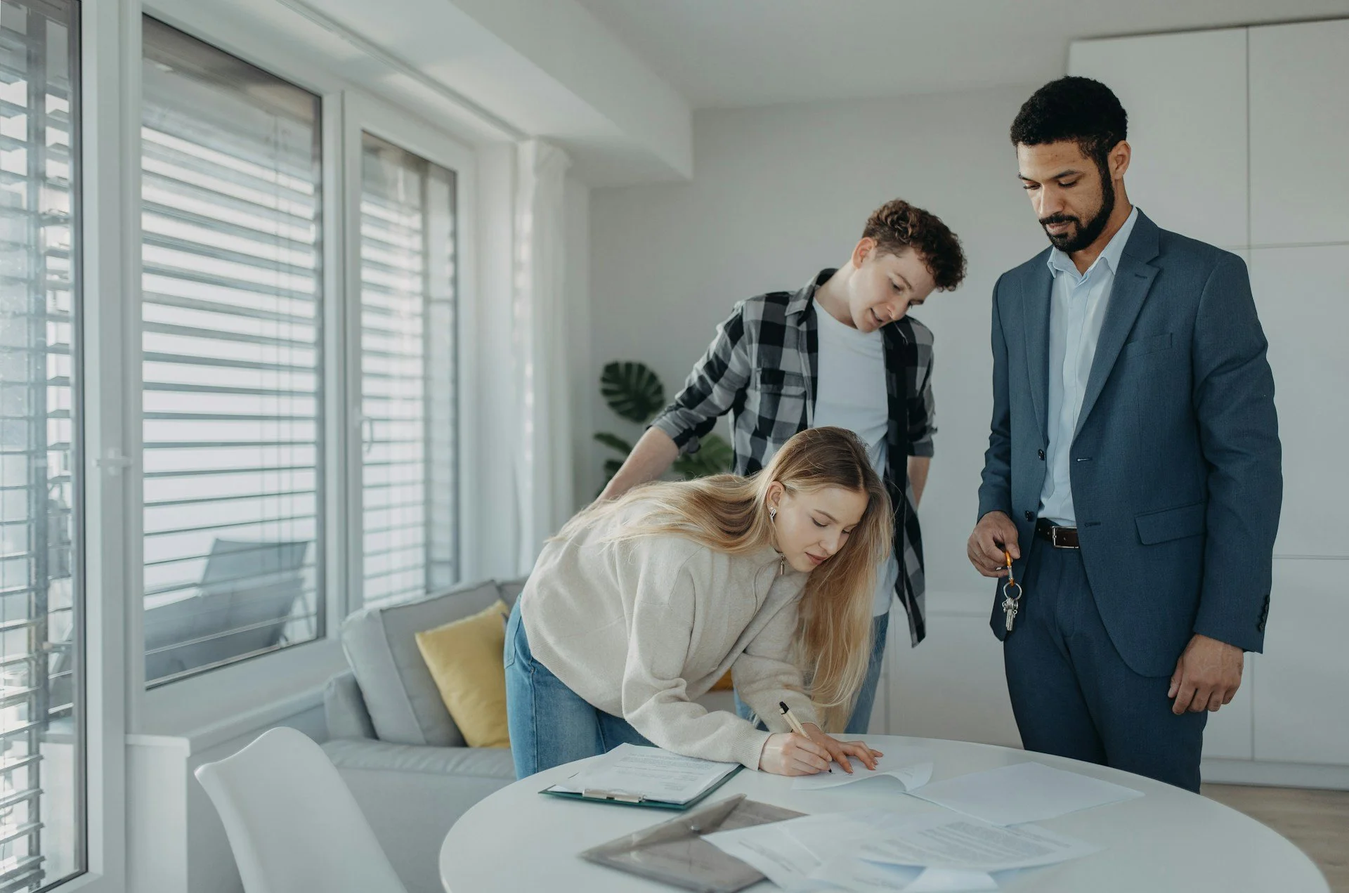 Planning a Move Around School Timetables Using Home Listings