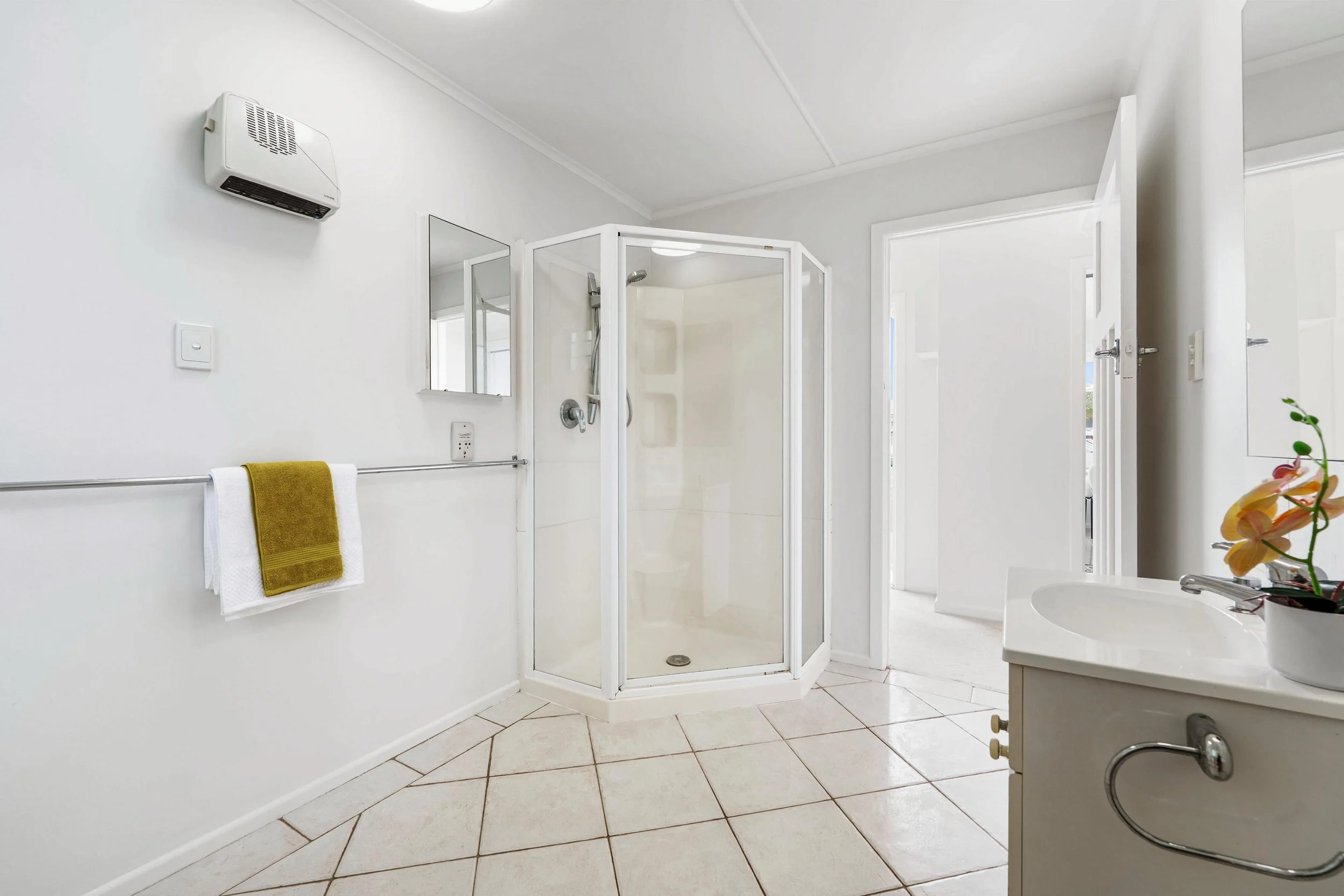 99a Selwyn Avenue 15.jpg