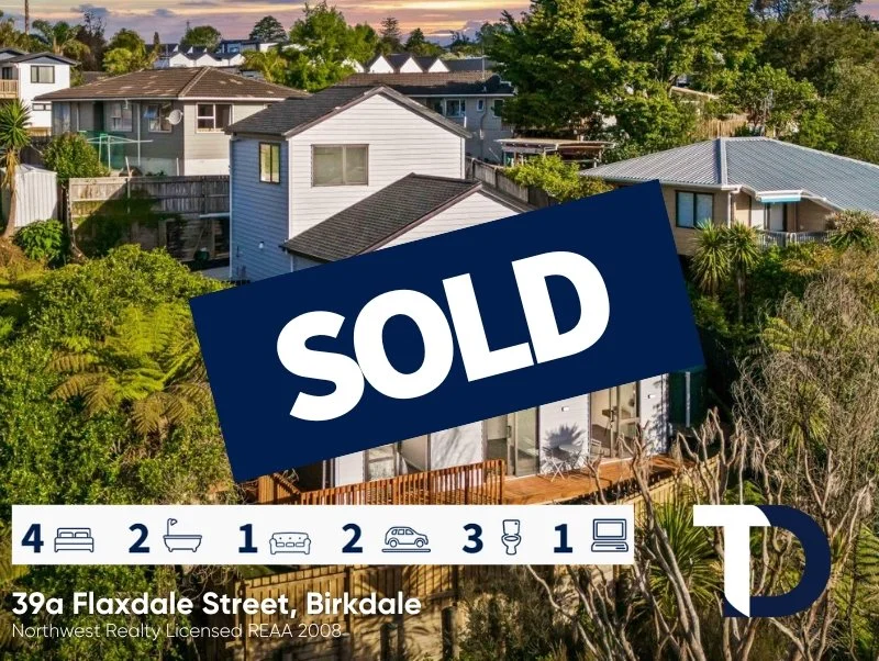 39a Flaxdale Street, Birkdale SOLD by Diego & Priya.jpg
