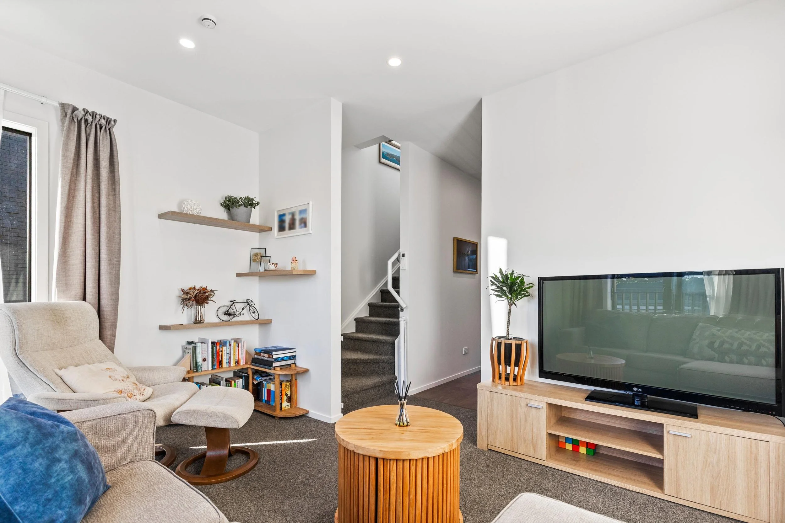 33-28 Westgate Drive 19.jpg