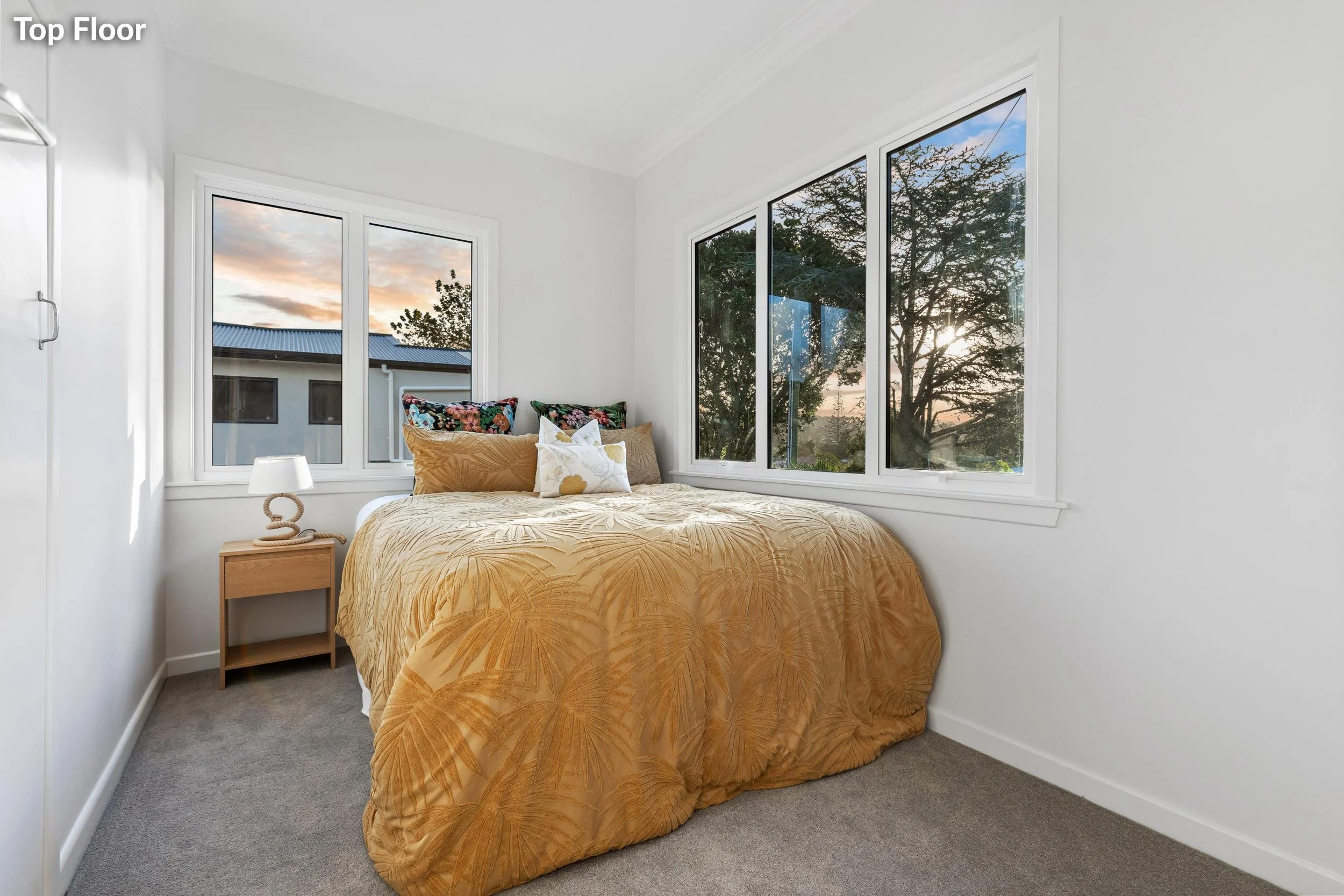 158 Hutchinson Avenue 3.jpg