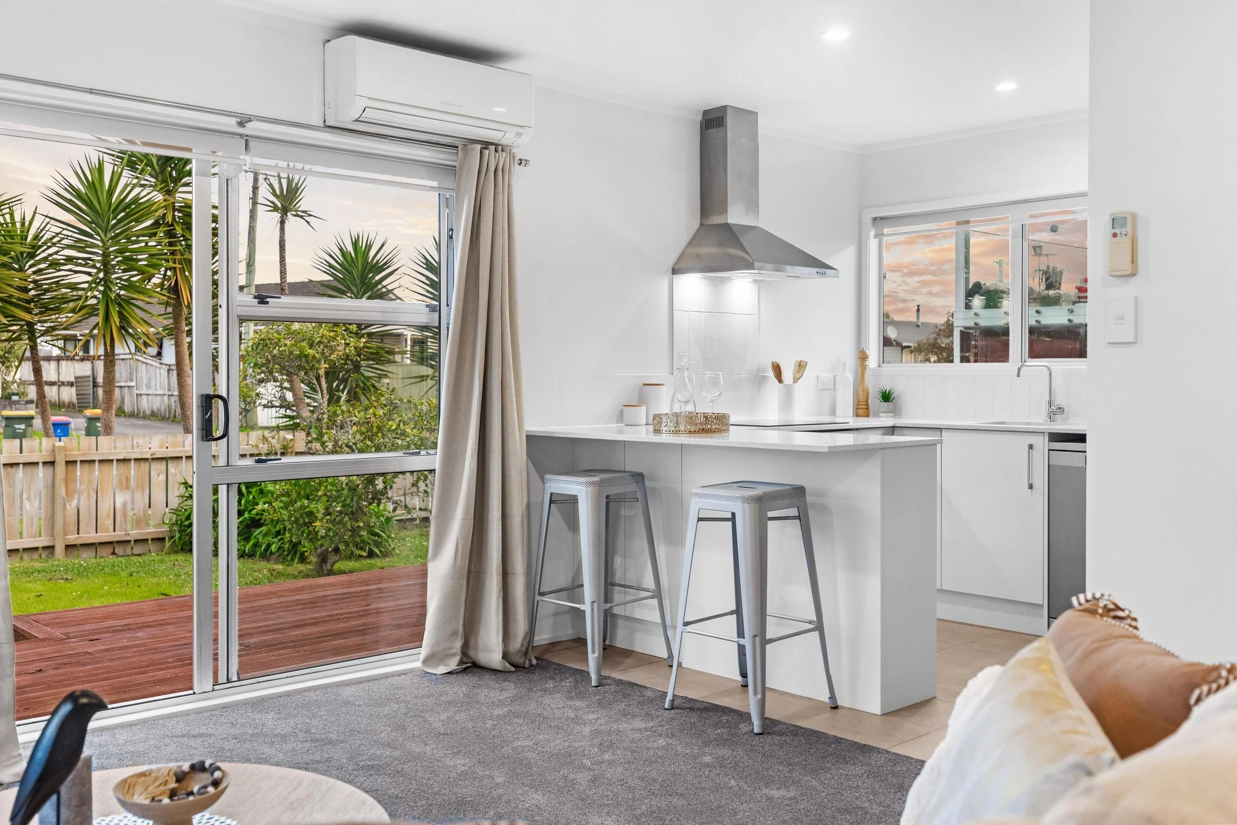 1-322 Royal Road 3.jpg