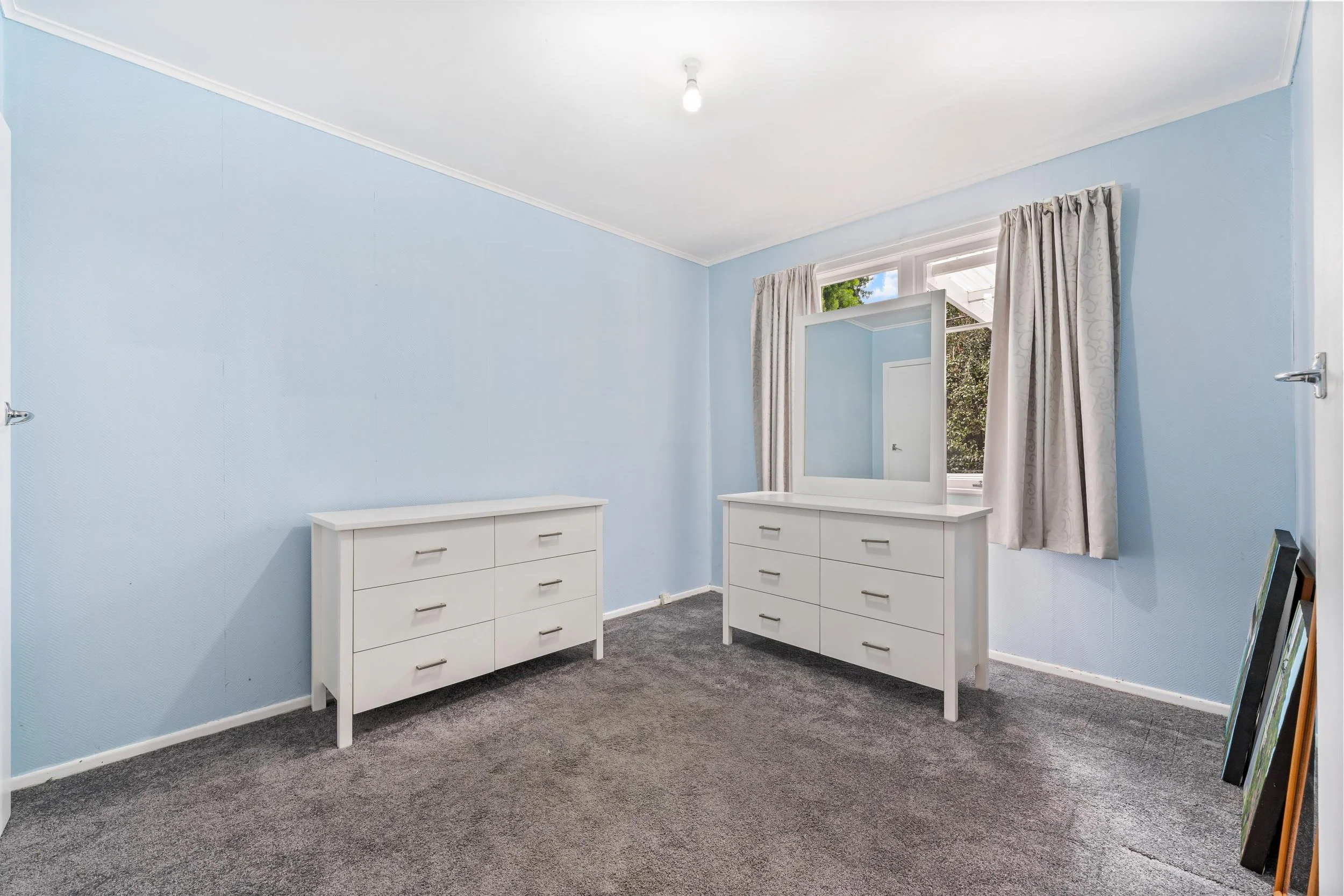 25 Lowtherhurst Road 11.jpg